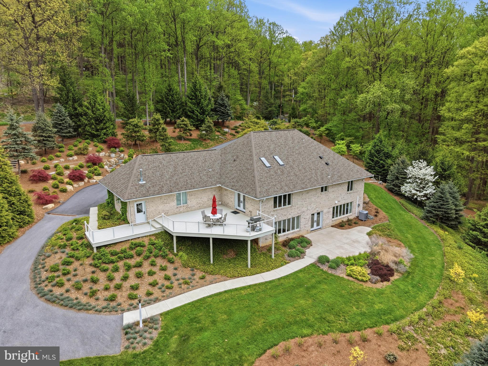 SPRING HILL ACRES - Residential
