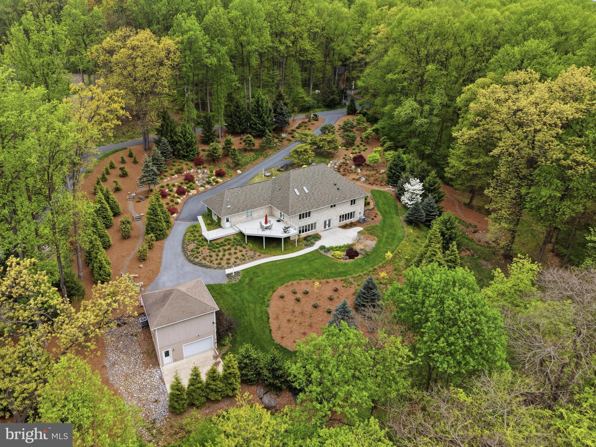 SPRING HILL ACRES - Residential