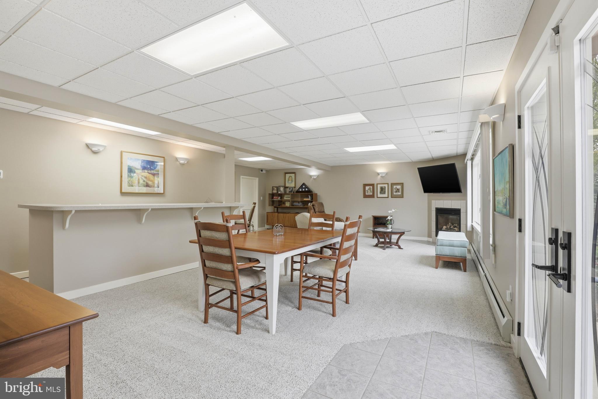 SPRING HILL ACRES - Residential