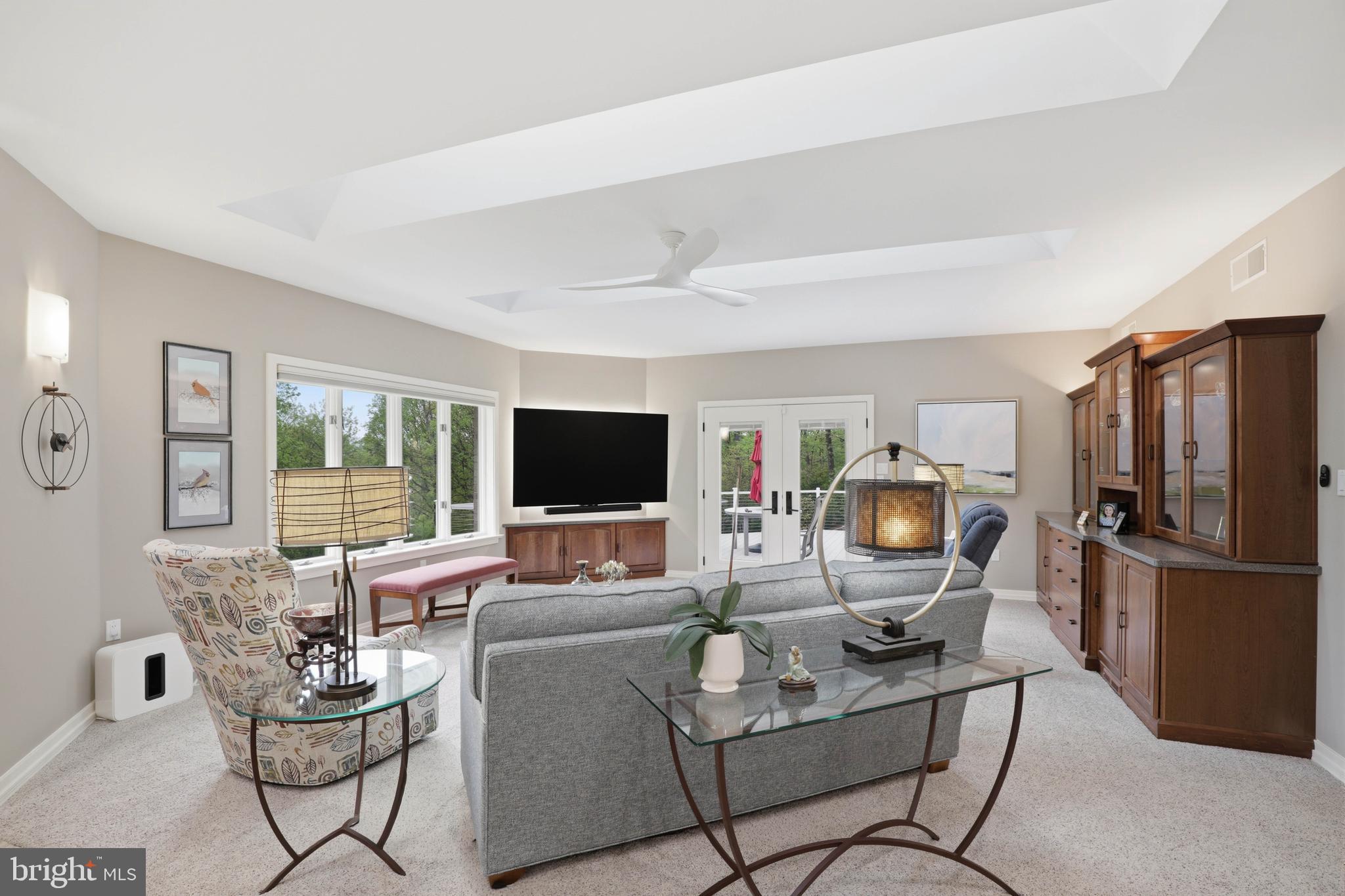 SPRING HILL ACRES - Residential