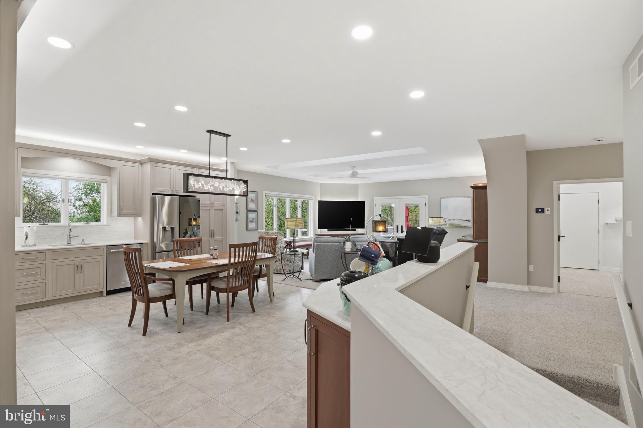 SPRING HILL ACRES - Residential