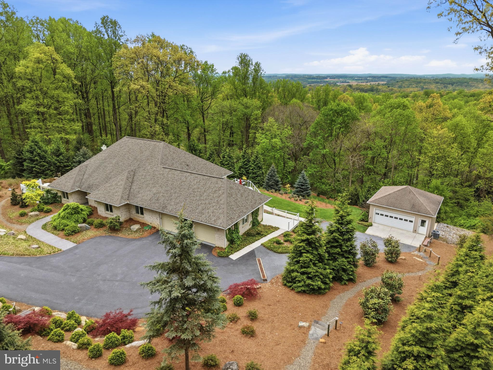 SPRING HILL ACRES - Residential