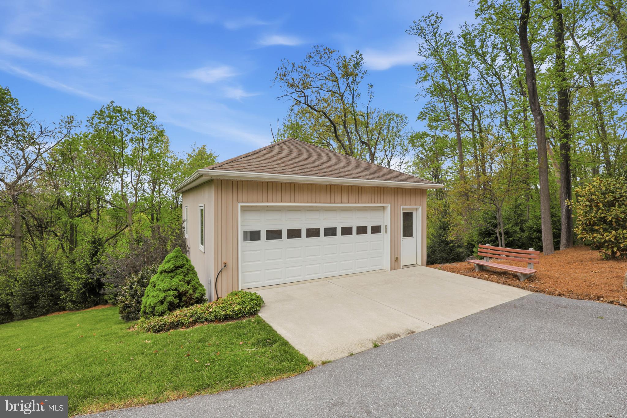 SPRING HILL ACRES - Residential