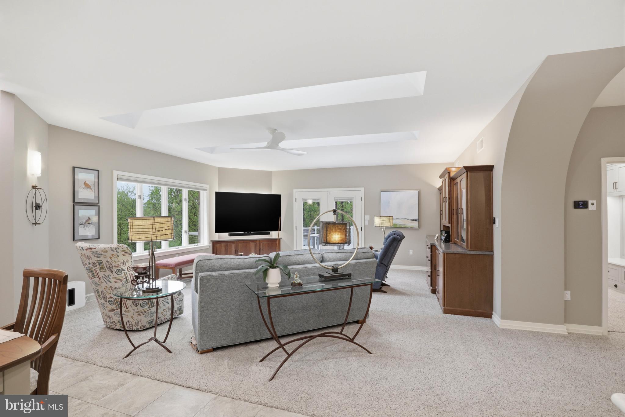 SPRING HILL ACRES - Residential