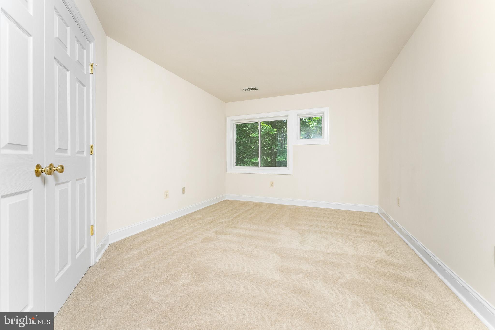 OCCOQUAN OAKS - Residential