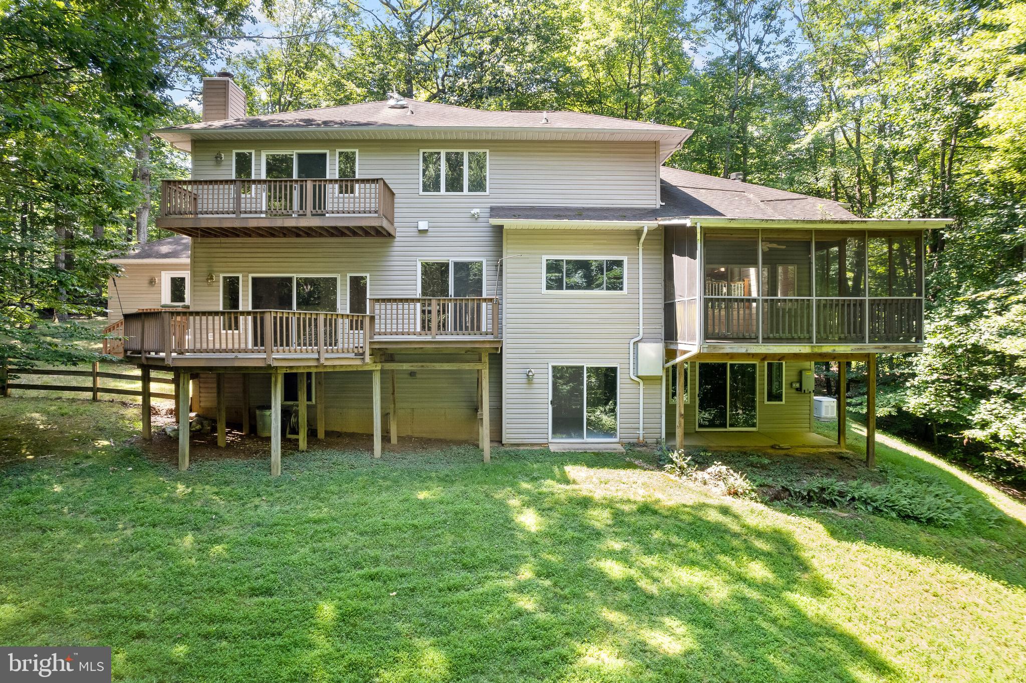 OCCOQUAN OAKS - Residential