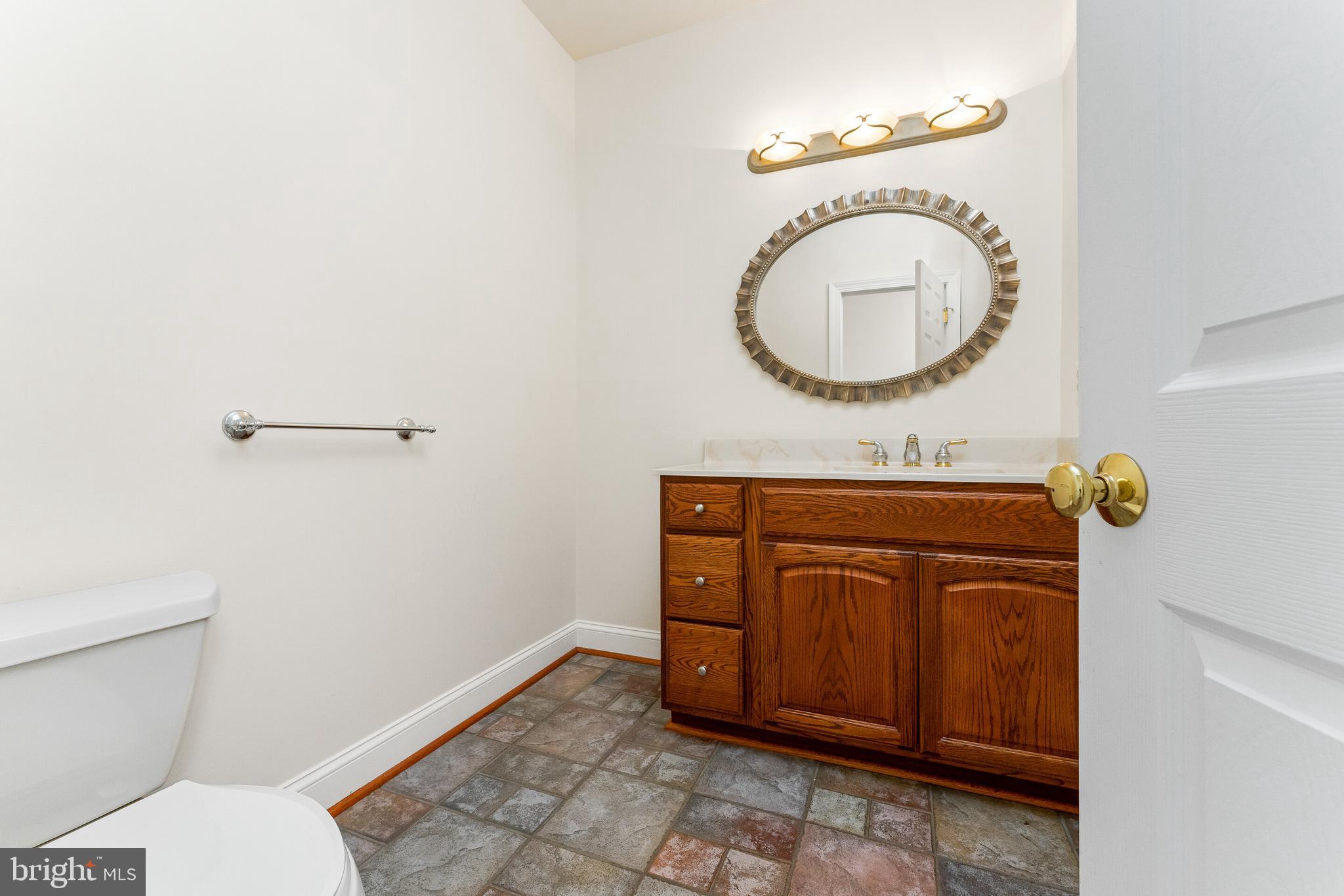 OCCOQUAN OAKS - Residential