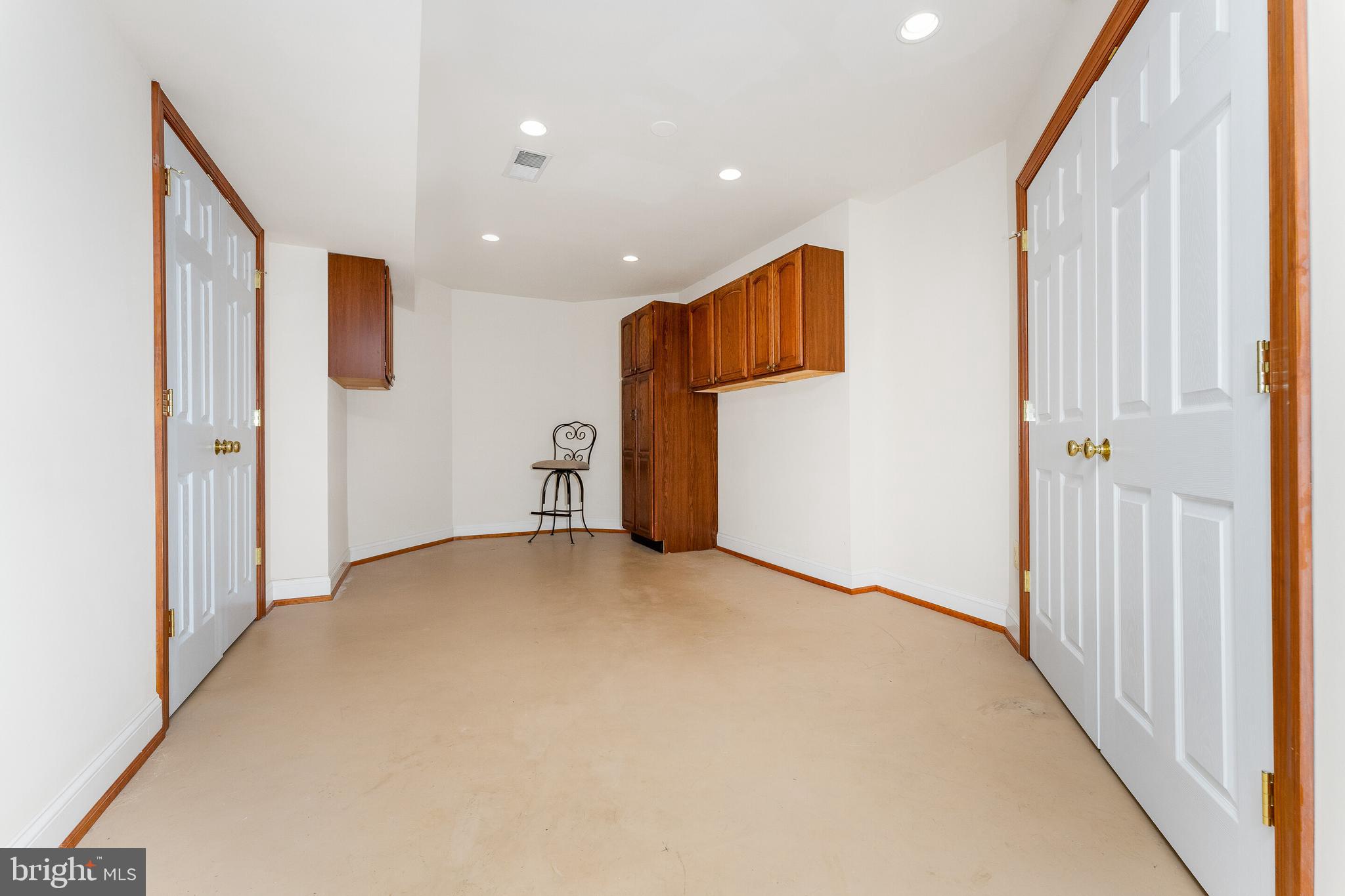 OCCOQUAN OAKS - Residential
