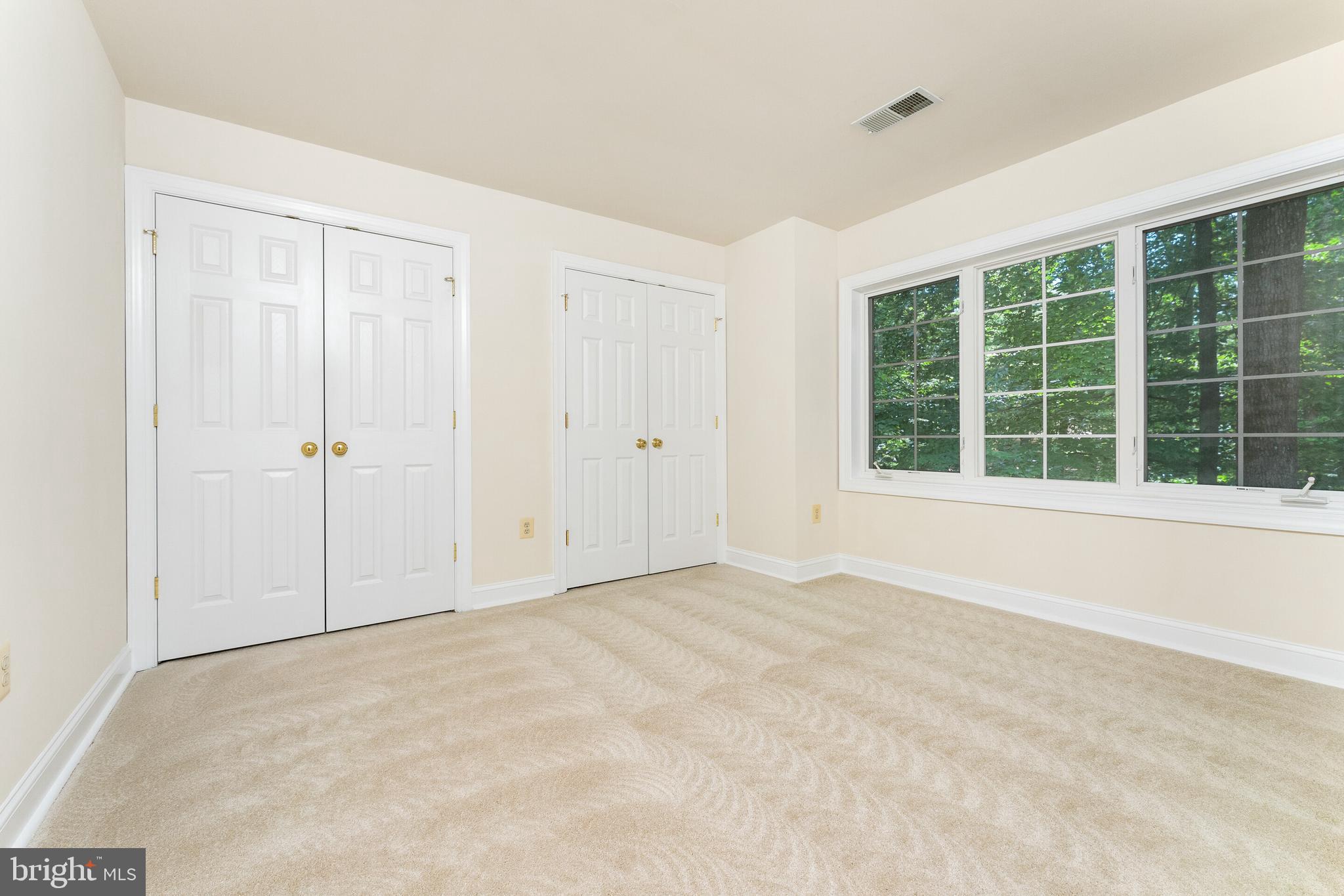 OCCOQUAN OAKS - Residential