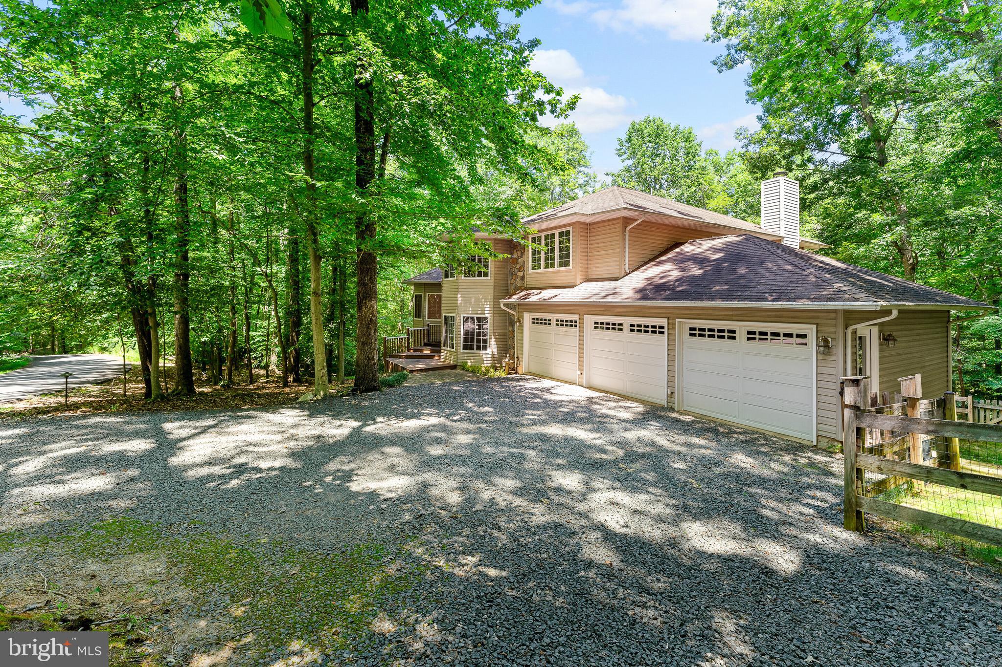 OCCOQUAN OAKS - Residential