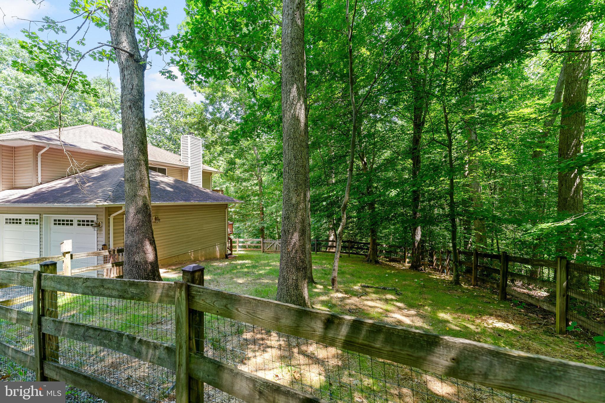 OCCOQUAN OAKS - Residential