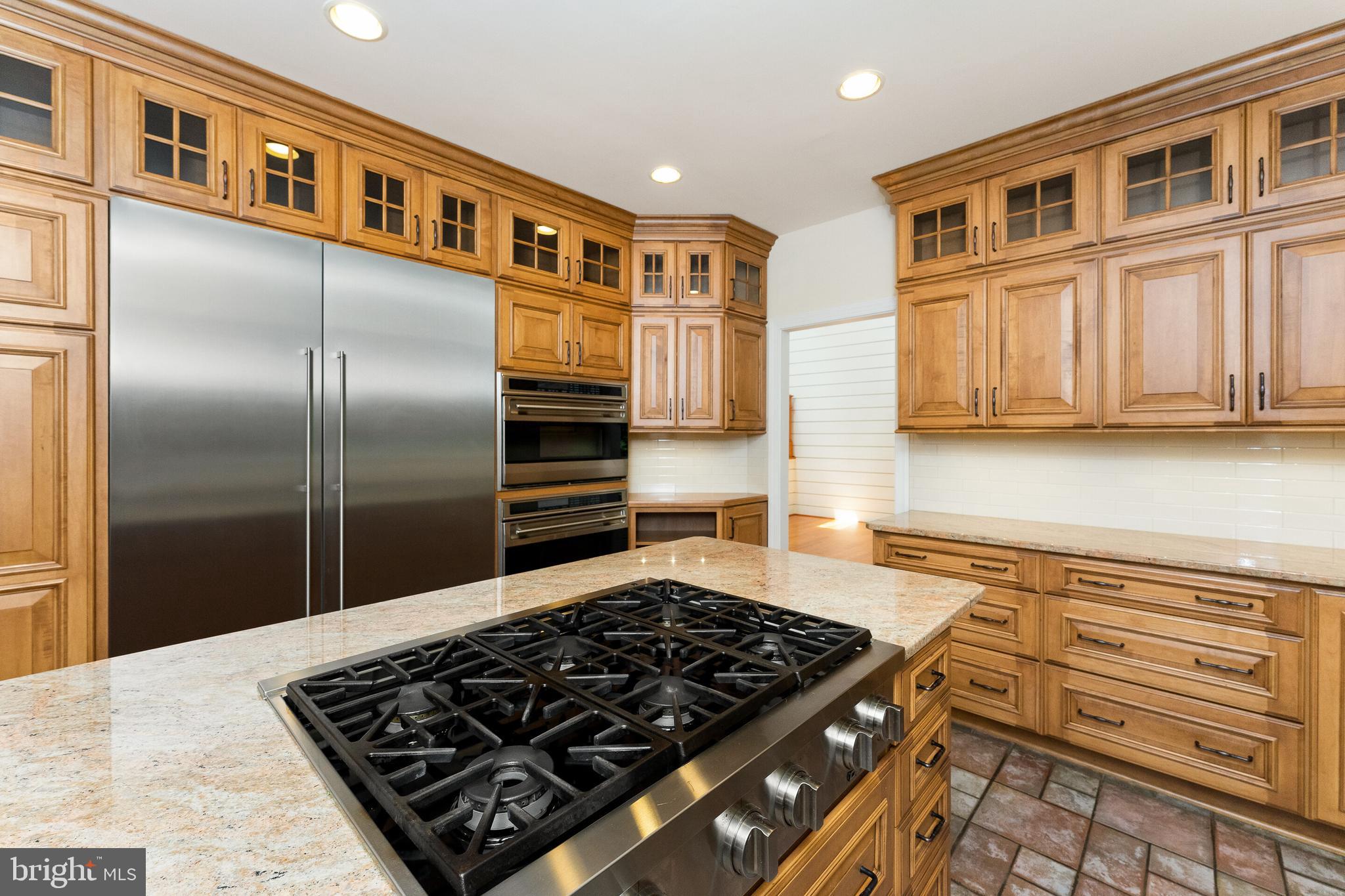 OCCOQUAN OAKS - Residential