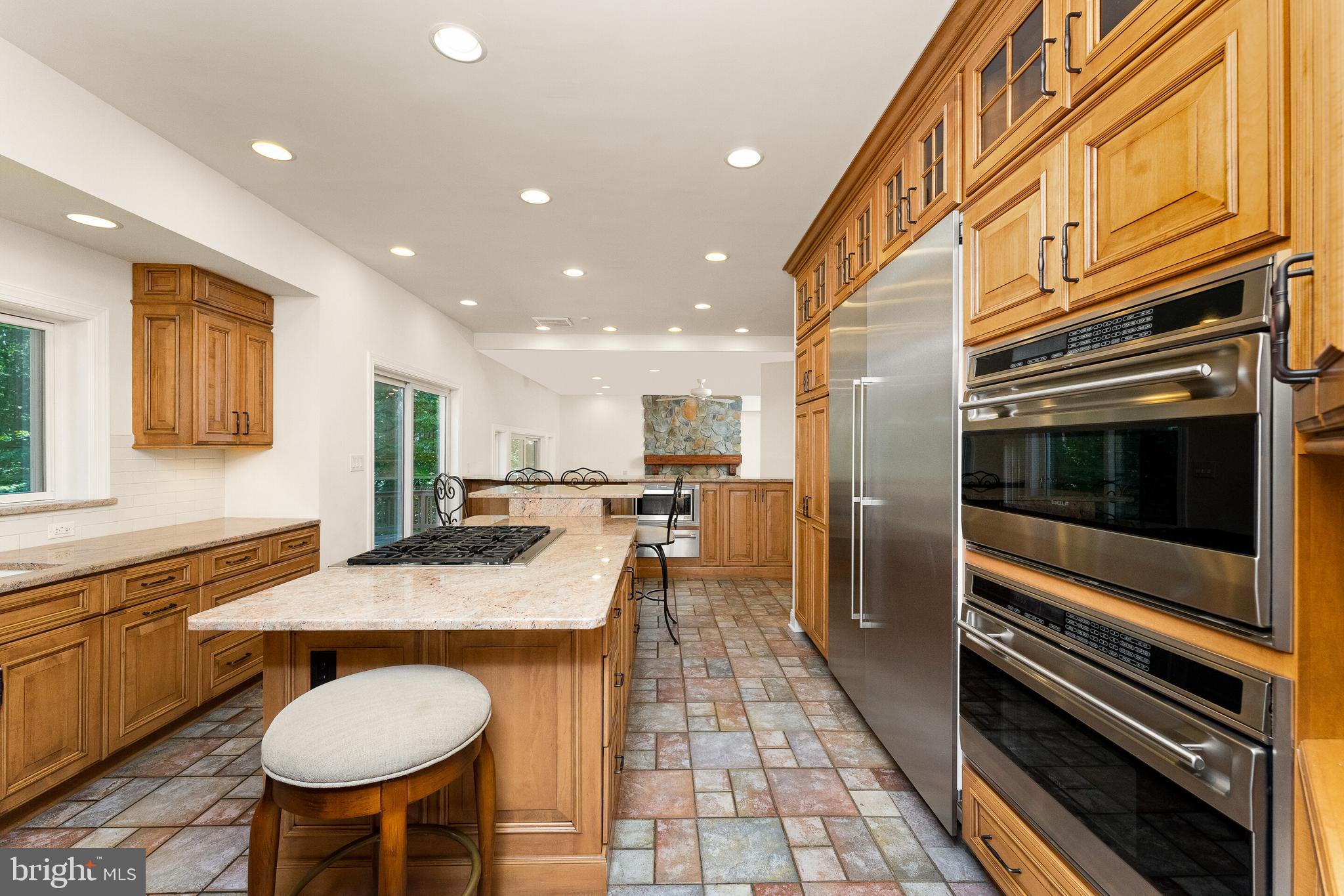 OCCOQUAN OAKS - Residential