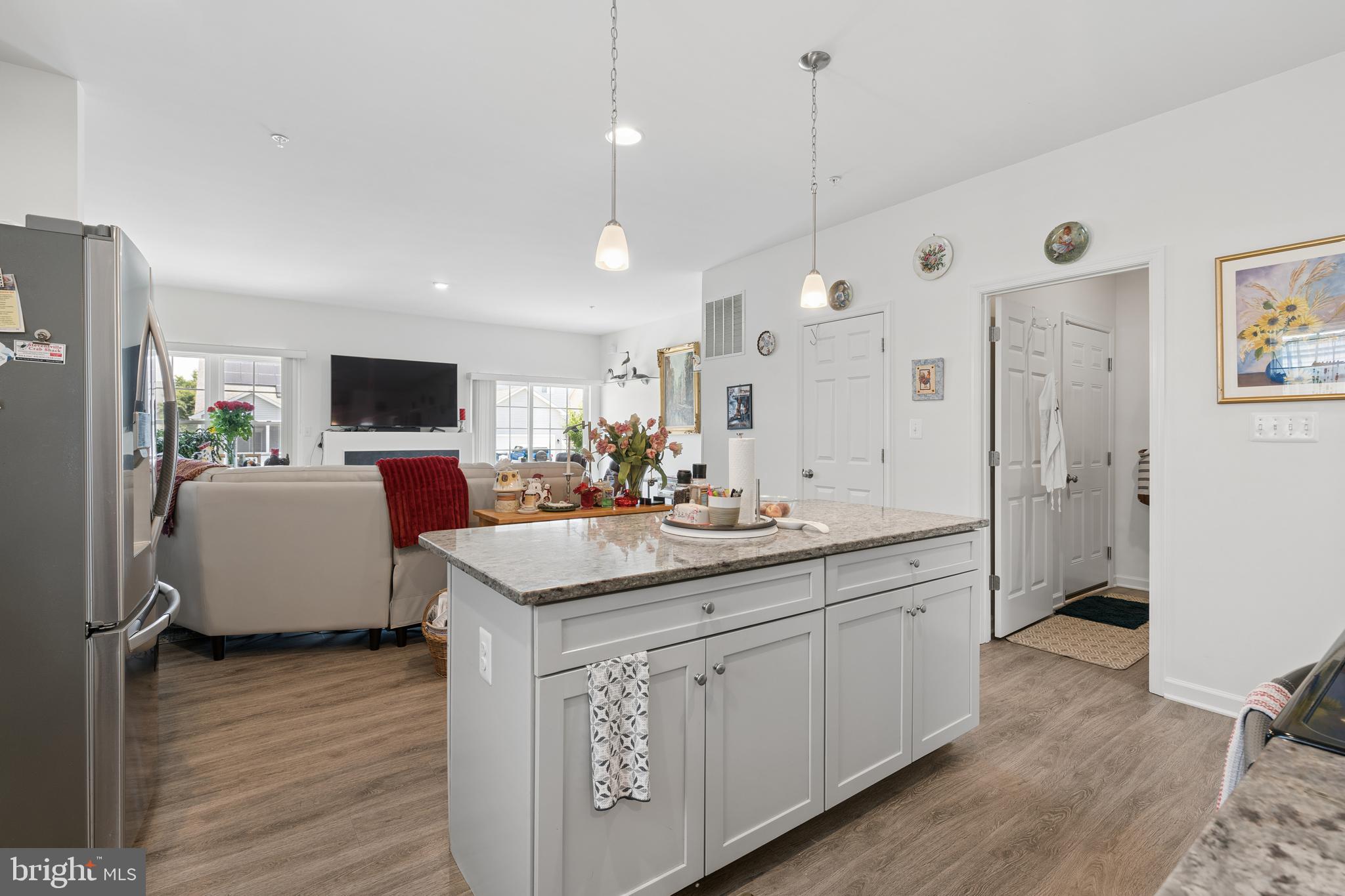 ELLENDALE - Residential