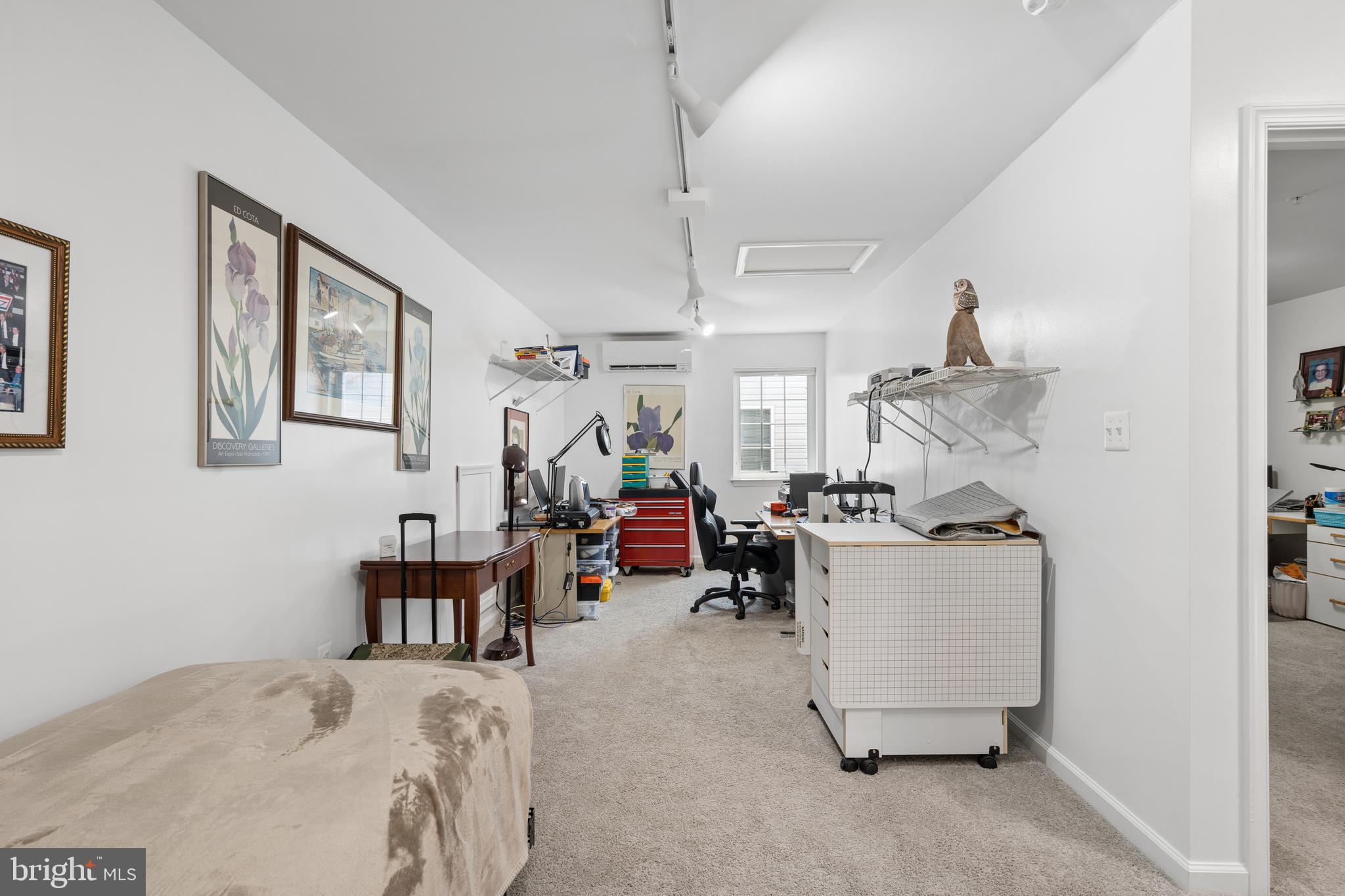ELLENDALE - Residential