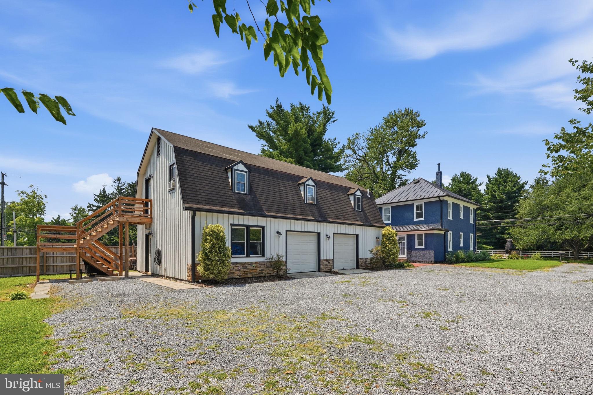LAYTONSVILLE TOWN - Residential