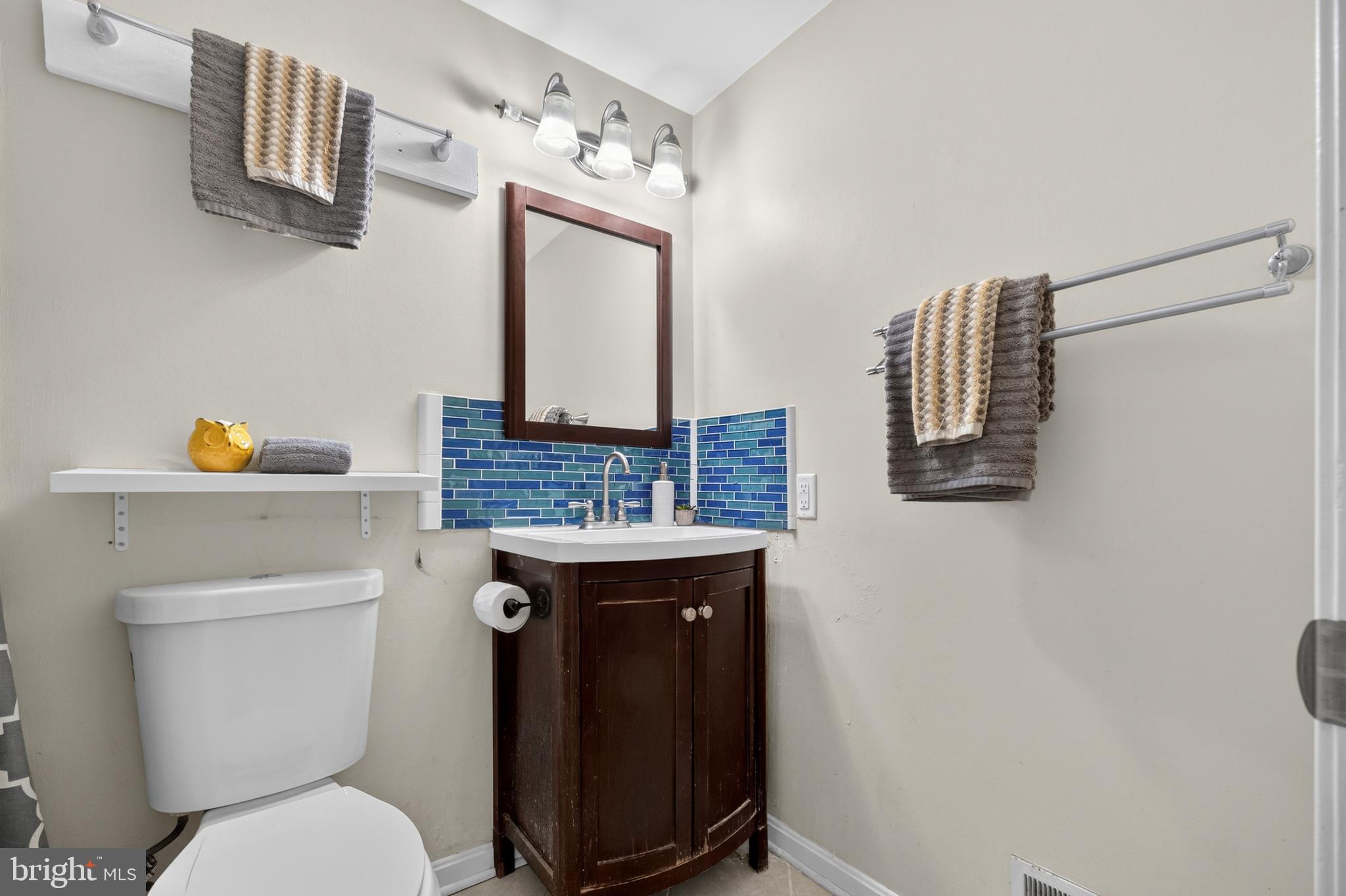 ASBURY WOODS - Residential