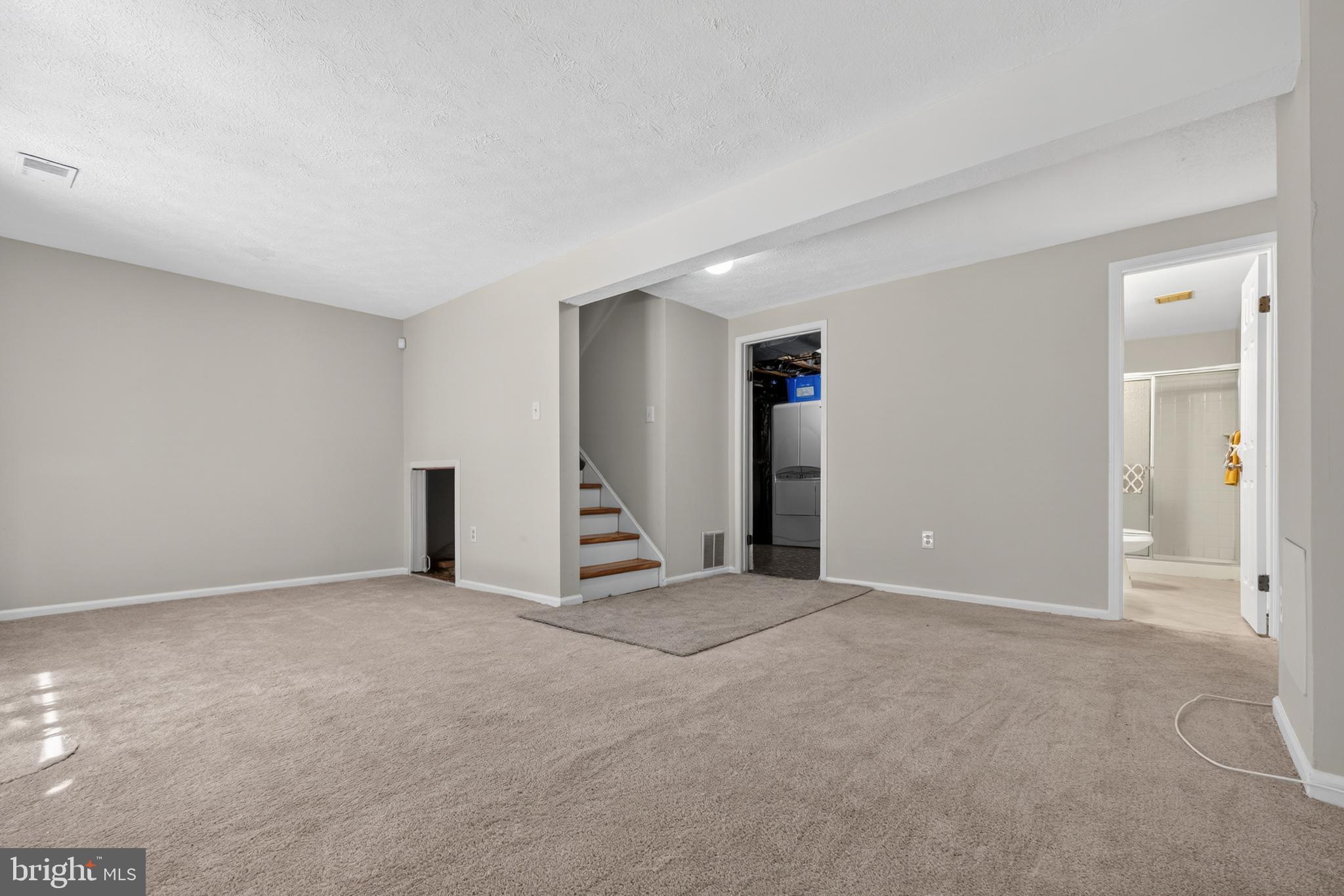 ASBURY WOODS - Residential