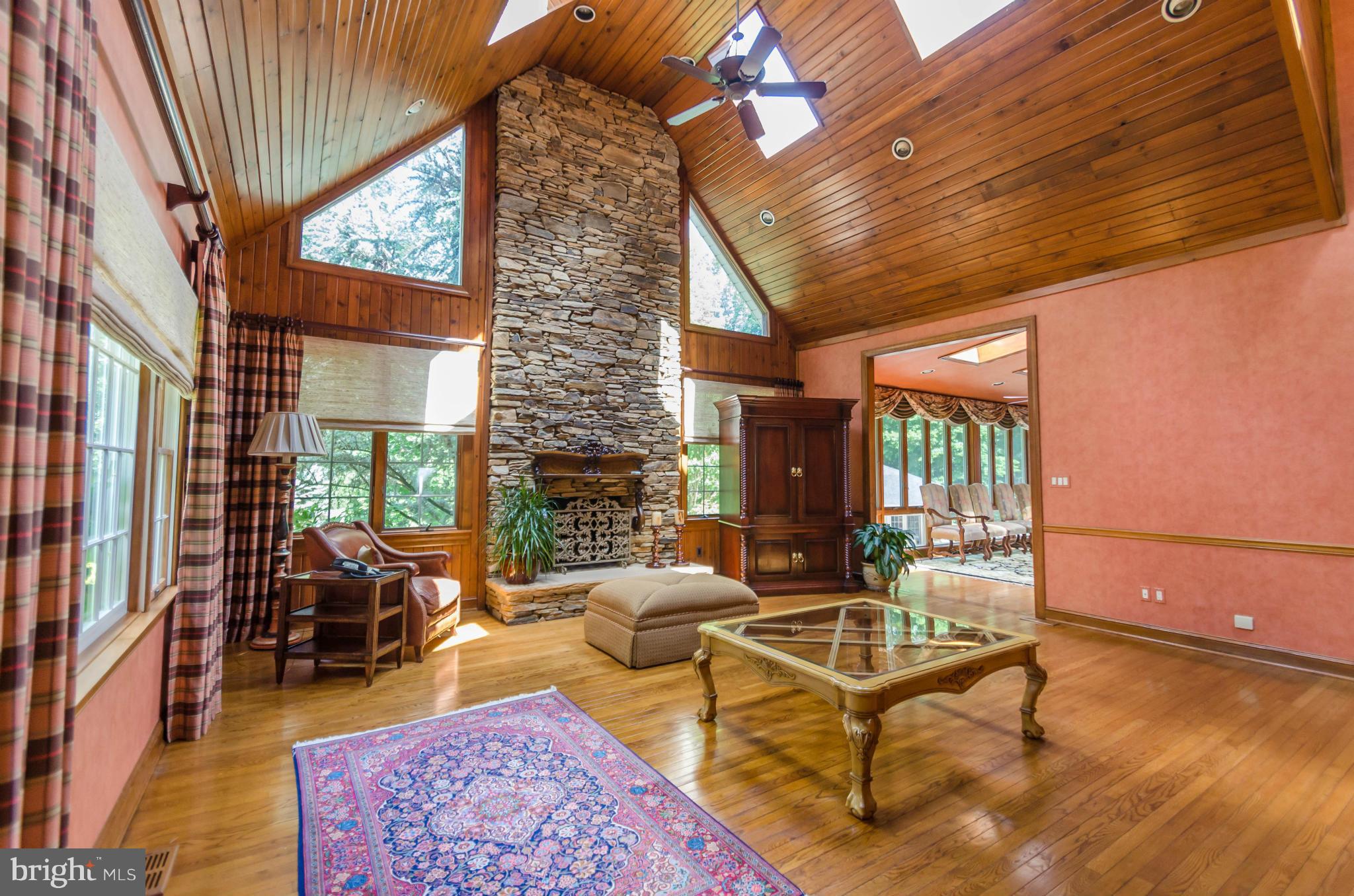 CAVES VALLEY - Residential