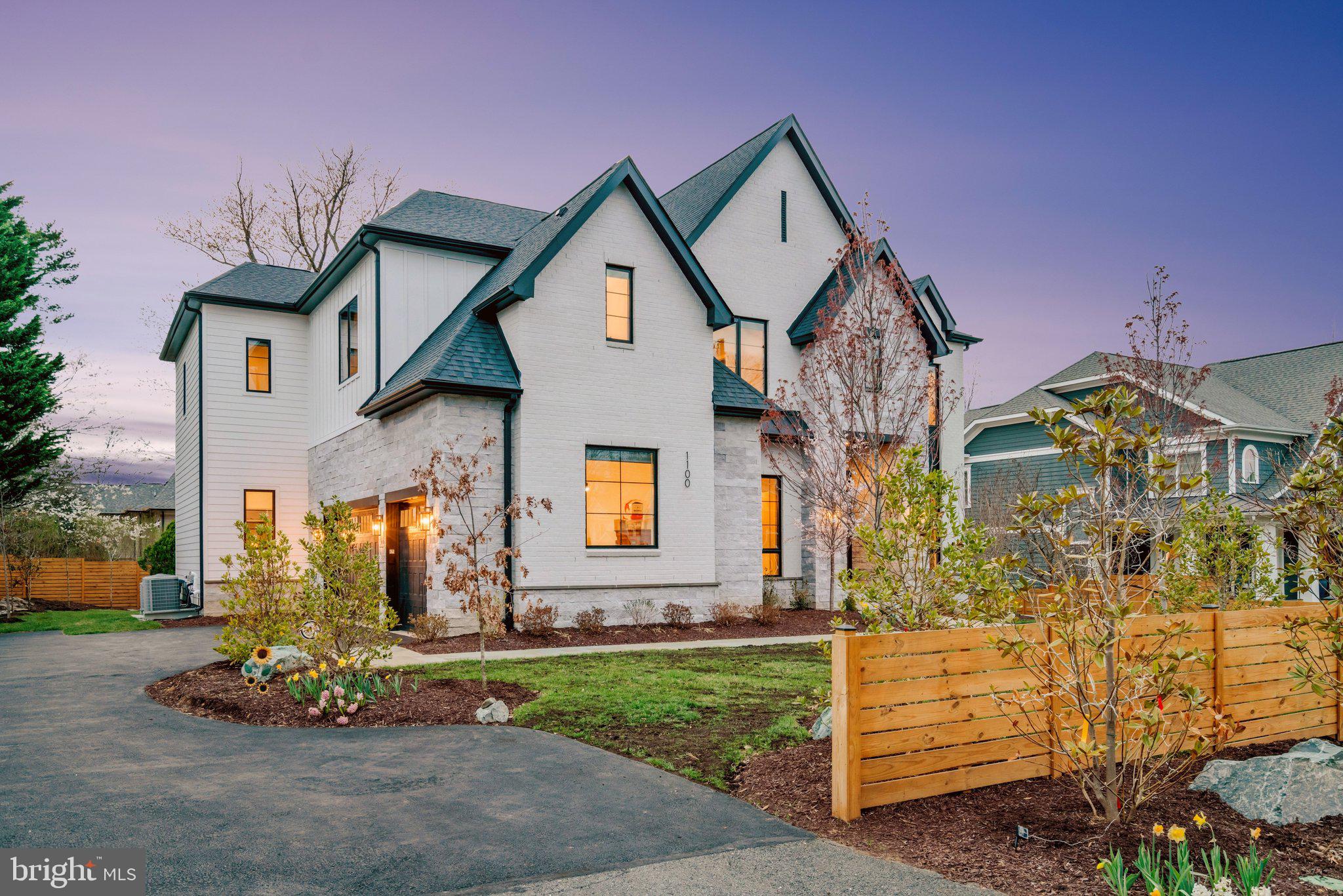 WEST LANGLEY - Residential