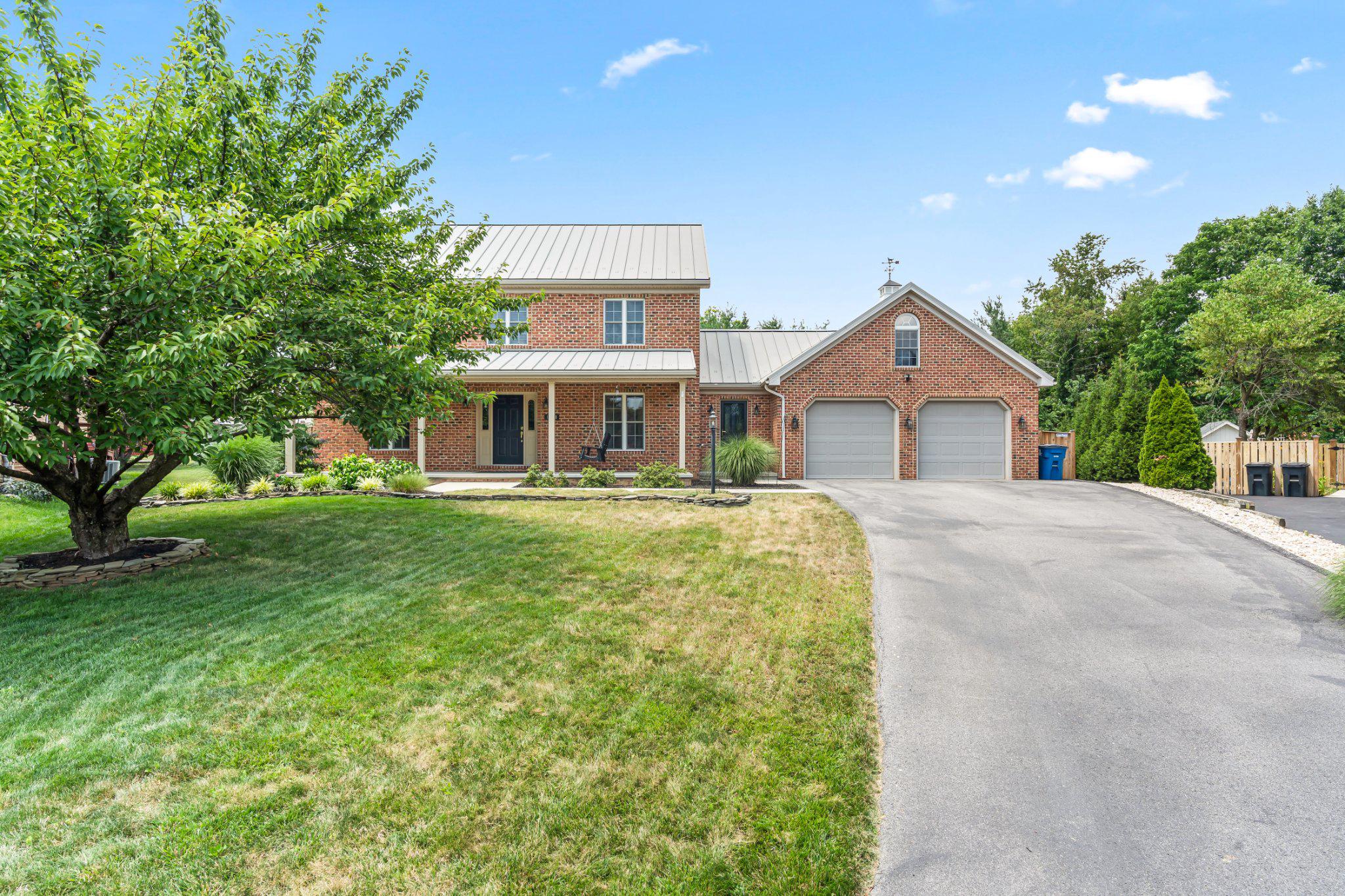 MAPLE VALLEY ESTATES - Residential