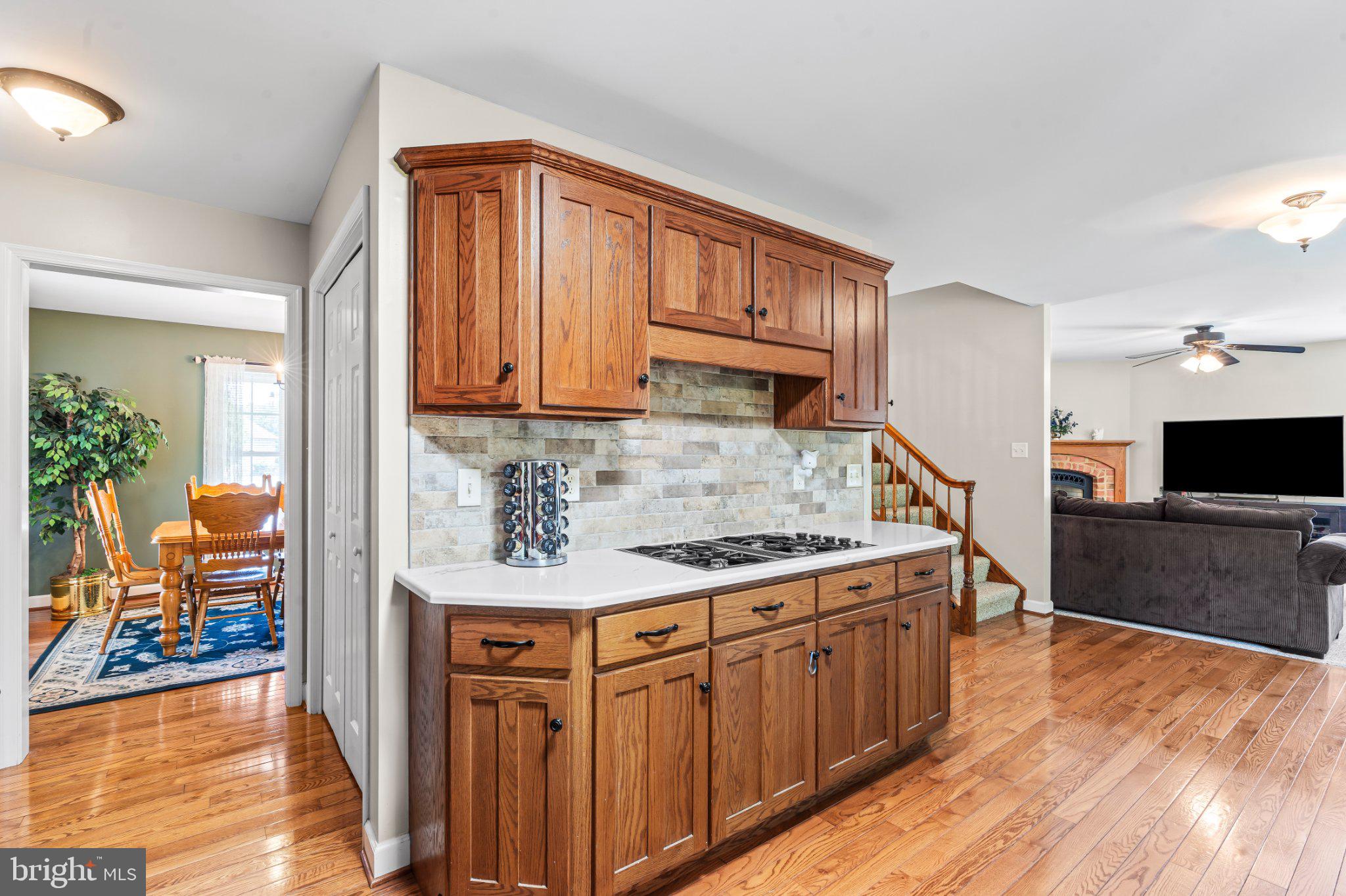 MAPLE VALLEY ESTATES - Residential