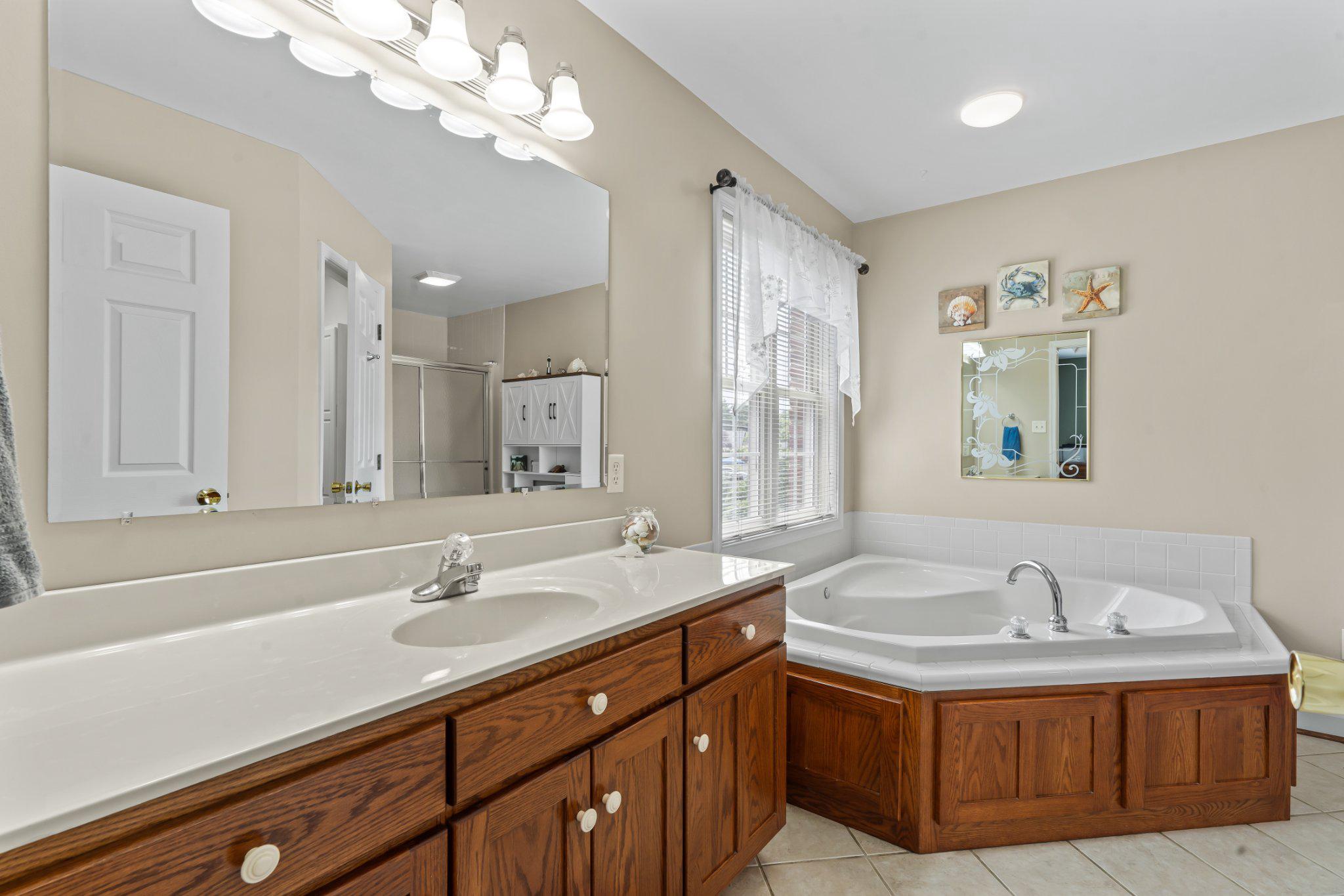 MAPLE VALLEY ESTATES - Residential