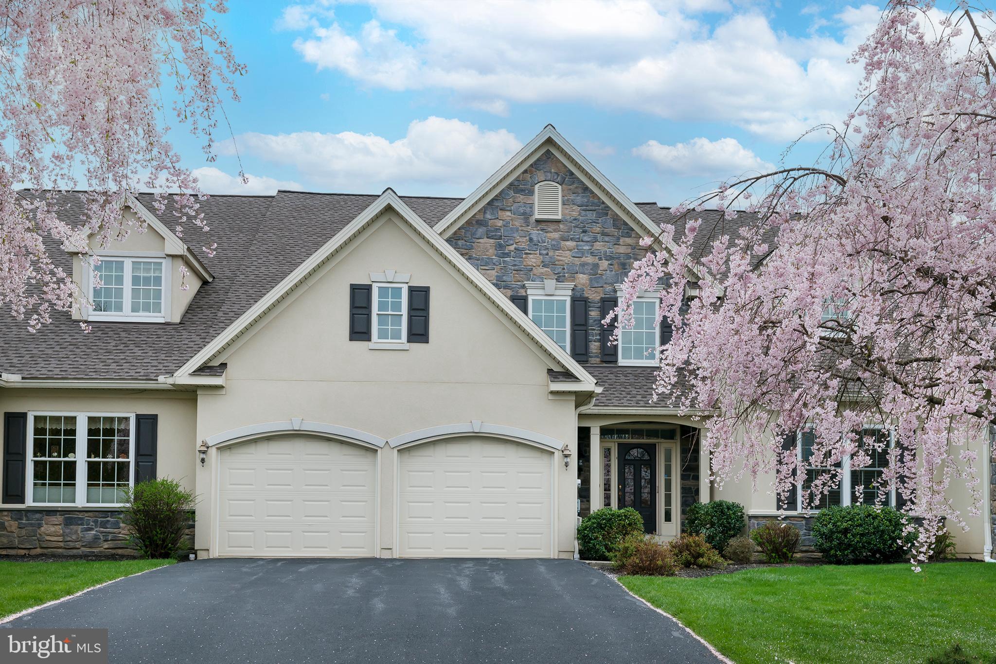 Beautiful no maintenance living on quiet cul-de-sac in desirable Hempfield neighborhood.  Sunny open floor plan. Granite kitchen with island, Stainless steel appliances, breakfast bar, and under cabinet lighting.  Dining room with tray ceiling.  2-story living room with corner gas fireplace and plantation shutters.  1st floor owner's suite with walk-in closet and Jacuzzi bath.  2nd floor loft family room with skylights.  Relaxing screened in sunroom.  1st floor laundry room. 2-story open foyer.  Surround sound throughout 1st floor.  2-car garage.  Natural gas heat.  Central air.  Move right in!!!