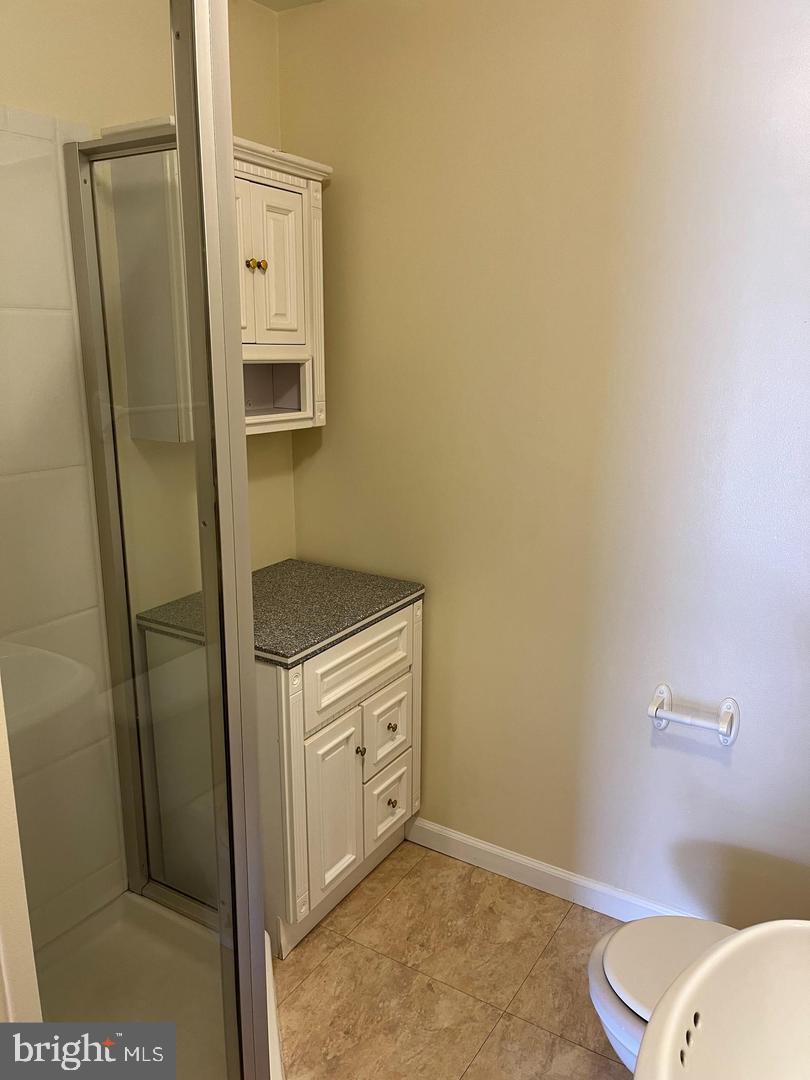 EDGEWATER - Residential Lease