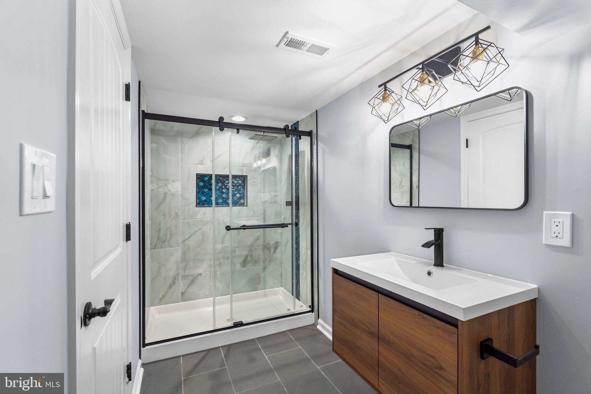 HUNTINGDON HILLS - Residential