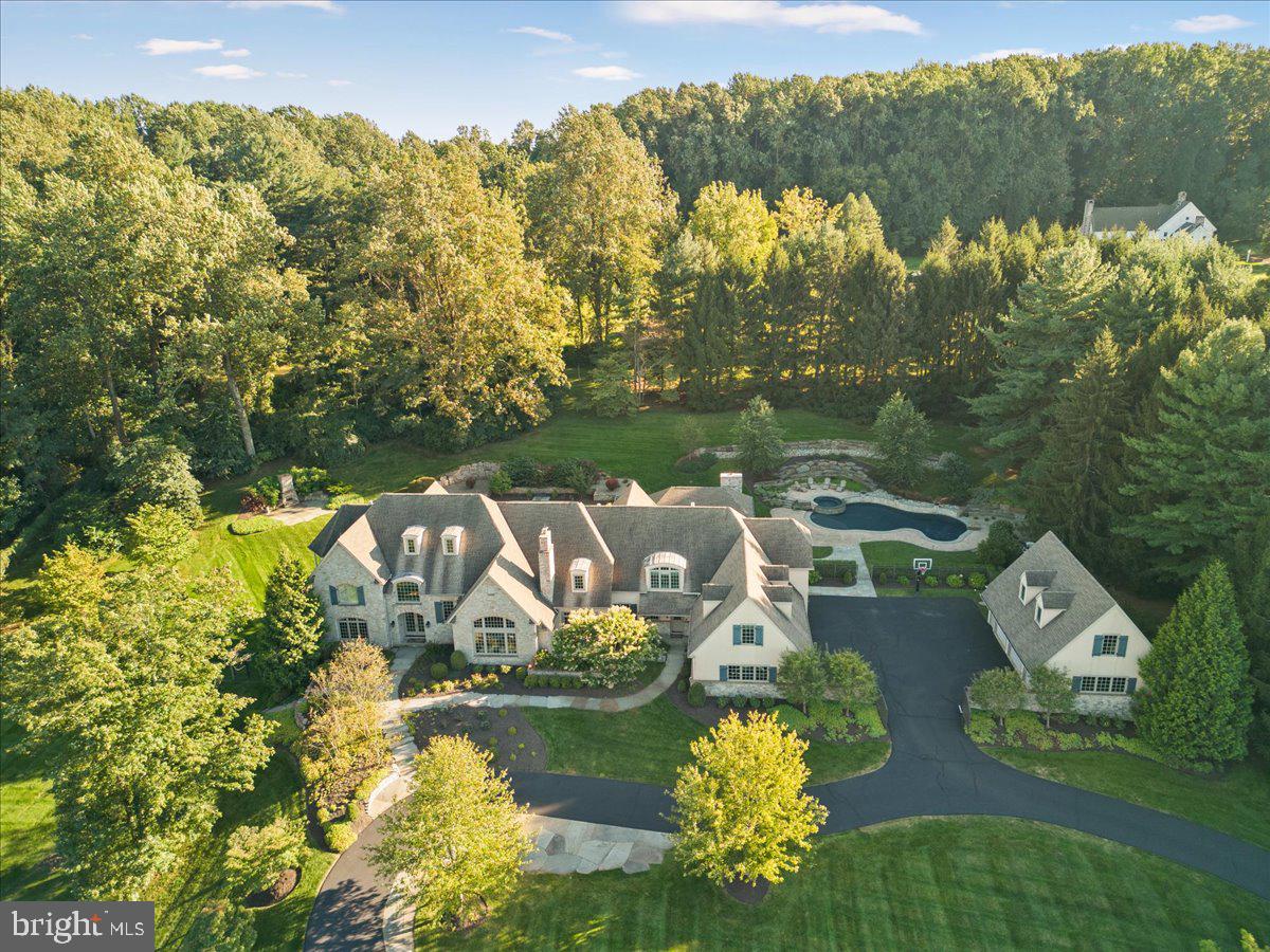 HIGHLAND WOODS - Residential