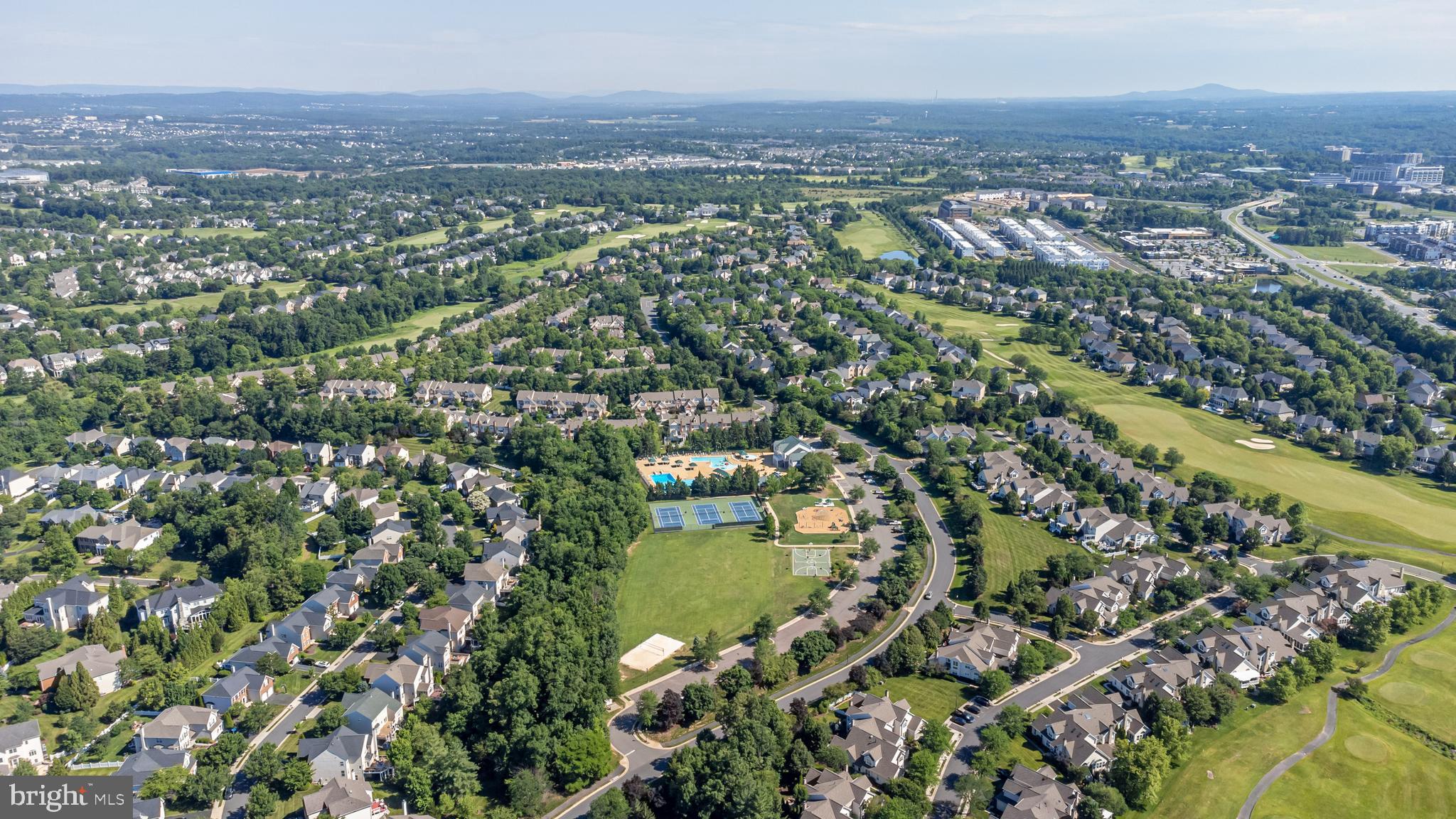 BELMONT COUNTRY CLUB - Residential