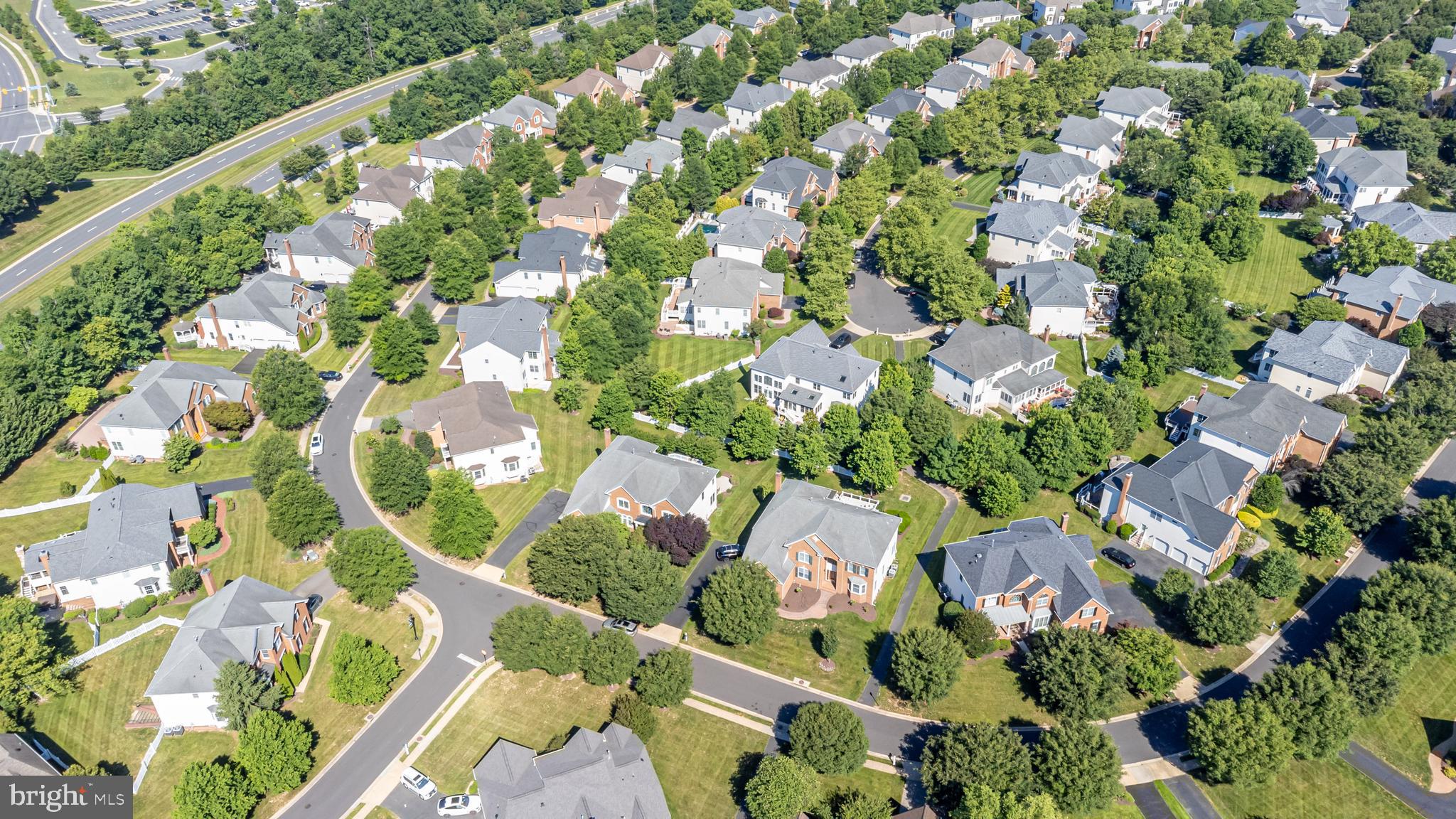 BELMONT COUNTRY CLUB - Residential
