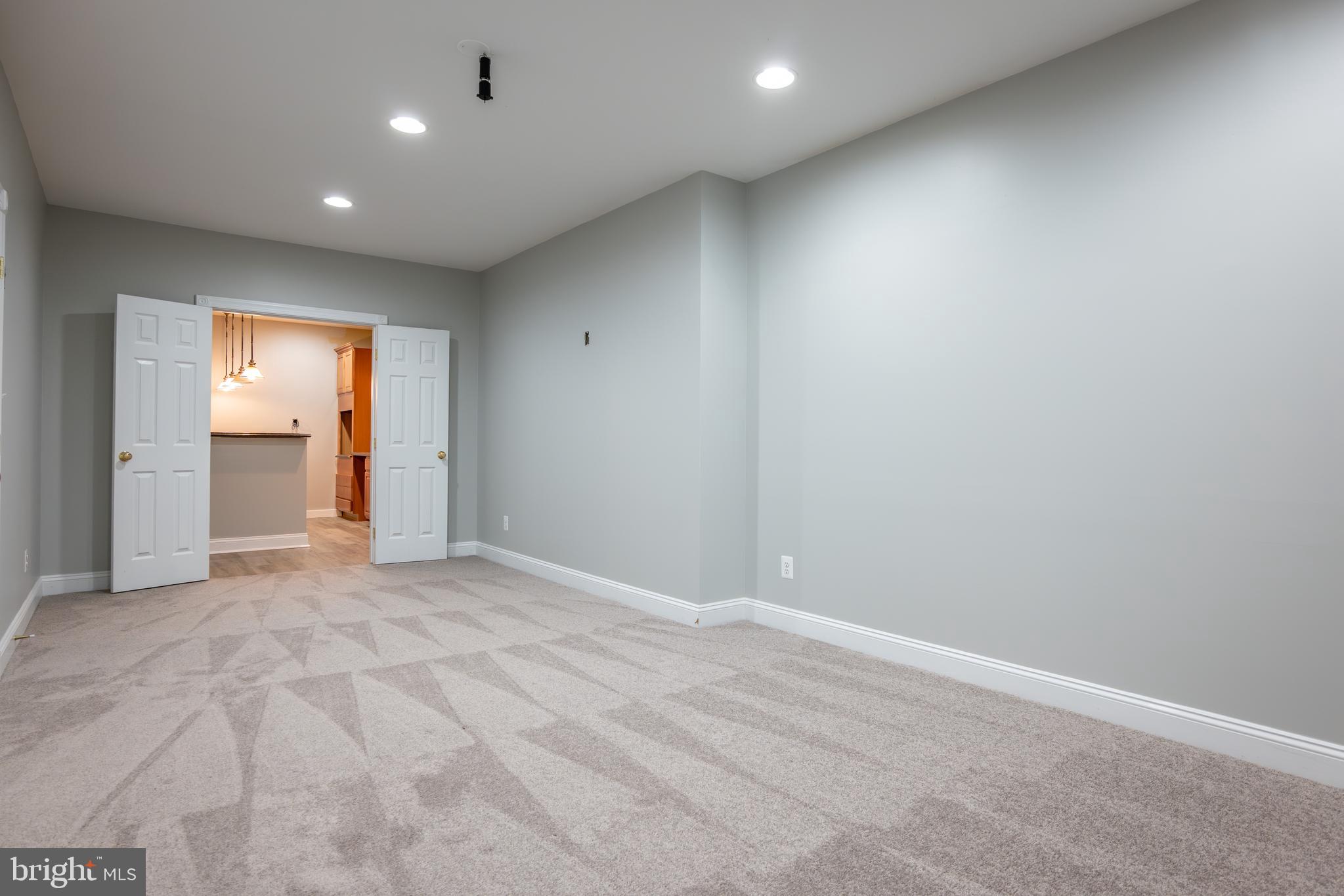 BELMONT COUNTRY CLUB - Residential