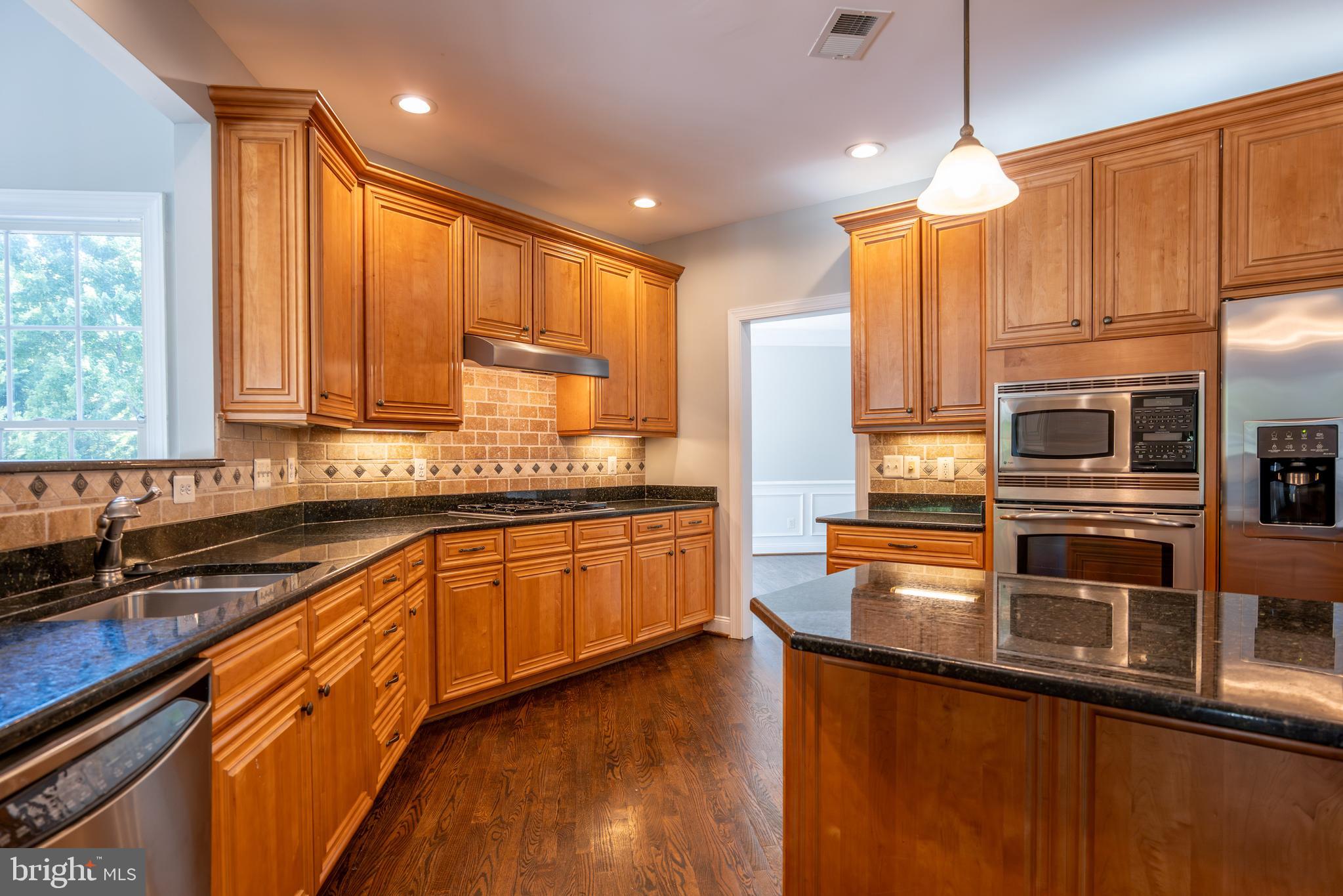 BELMONT COUNTRY CLUB - Residential