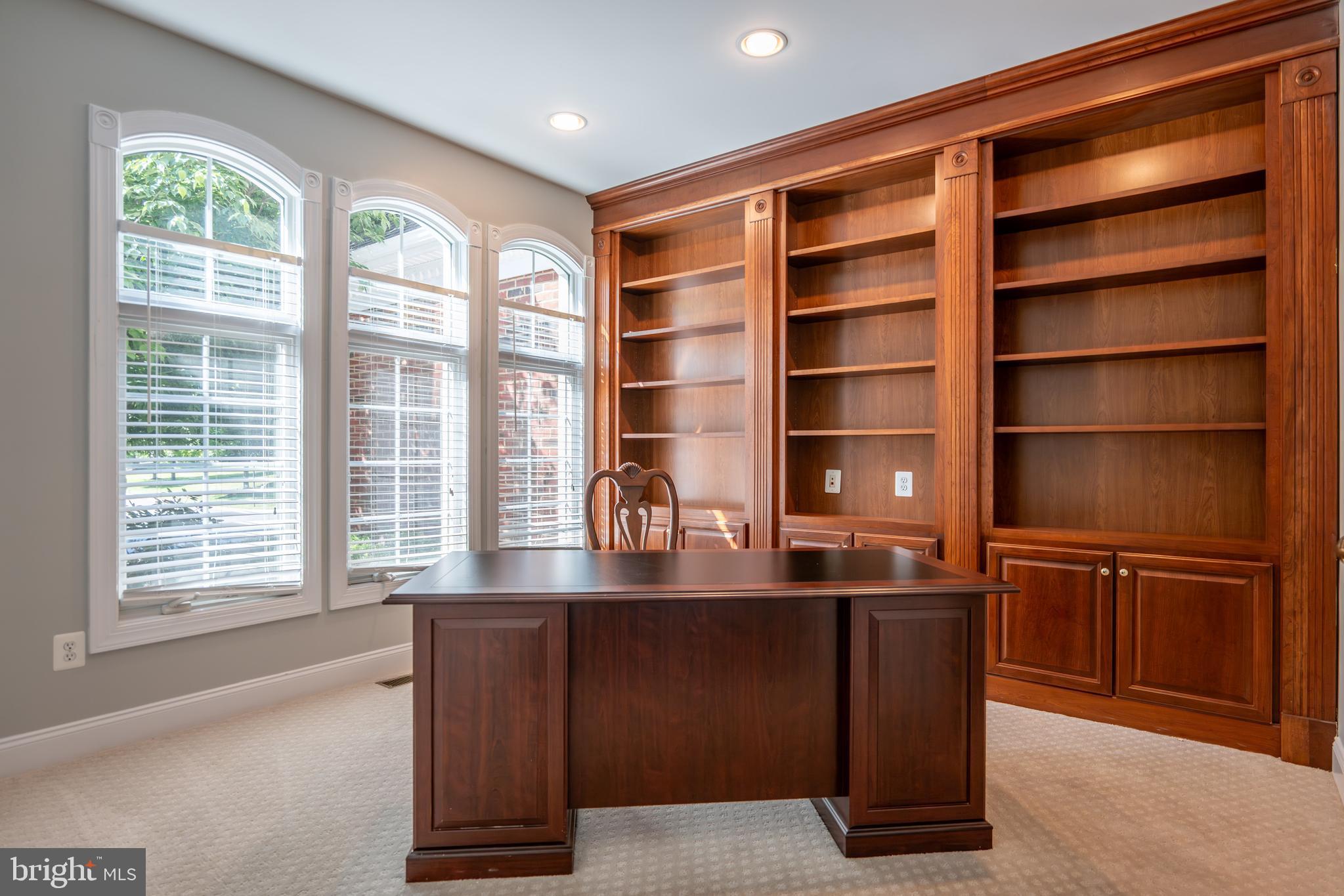 BELMONT COUNTRY CLUB - Residential