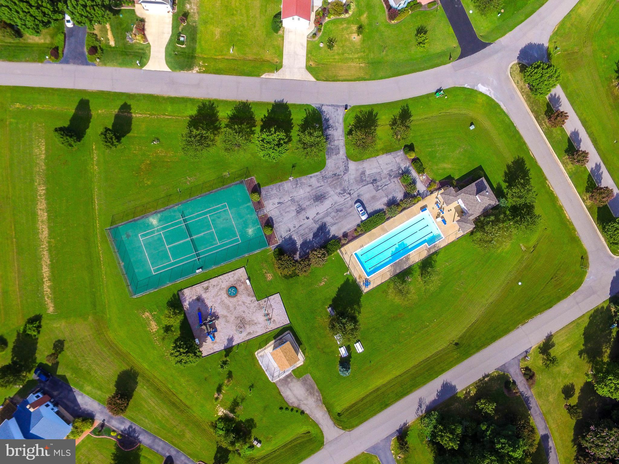 THE LANDINGS AT PINEY POINT - Residential