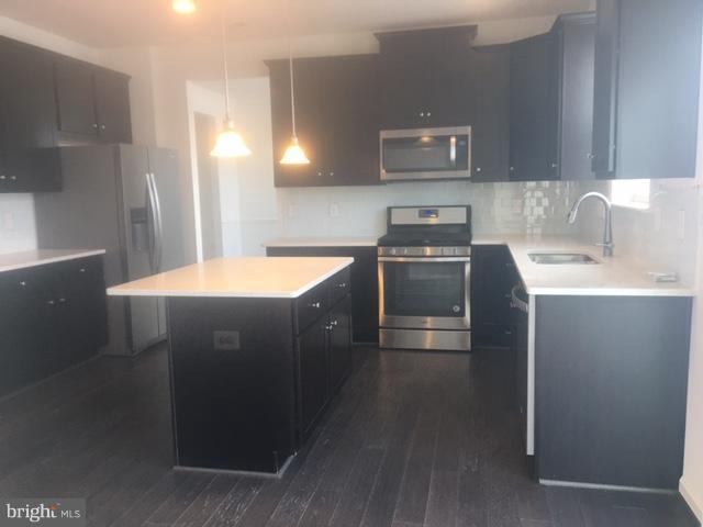 MCCAULEY CROSSING - Residential