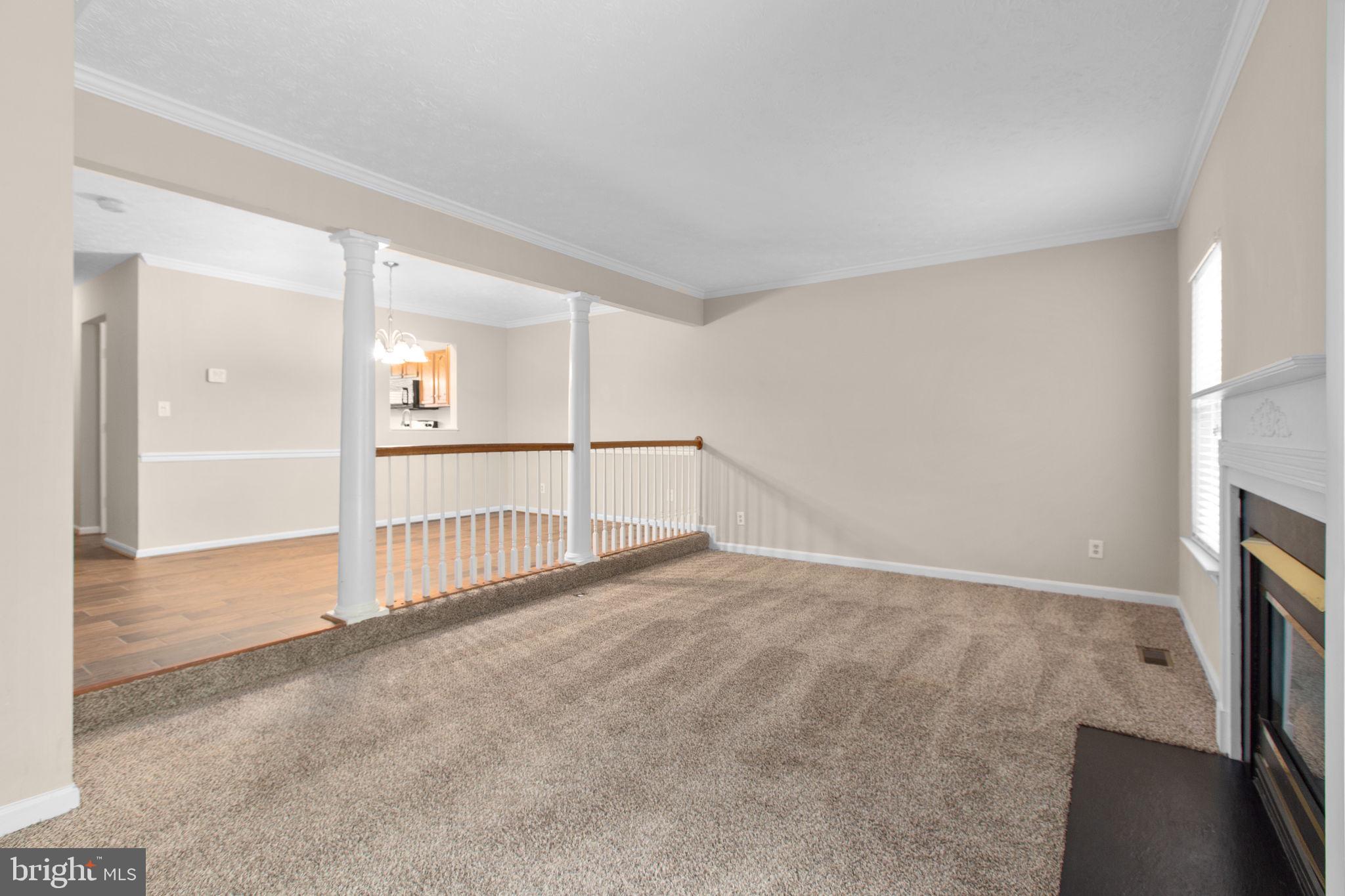 HAMPTON OAKS - Residential