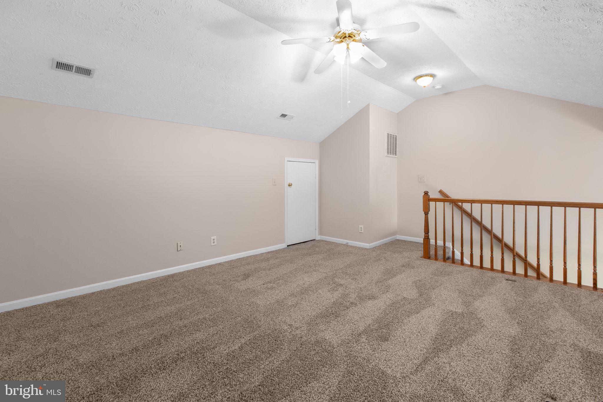 HAMPTON OAKS - Residential
