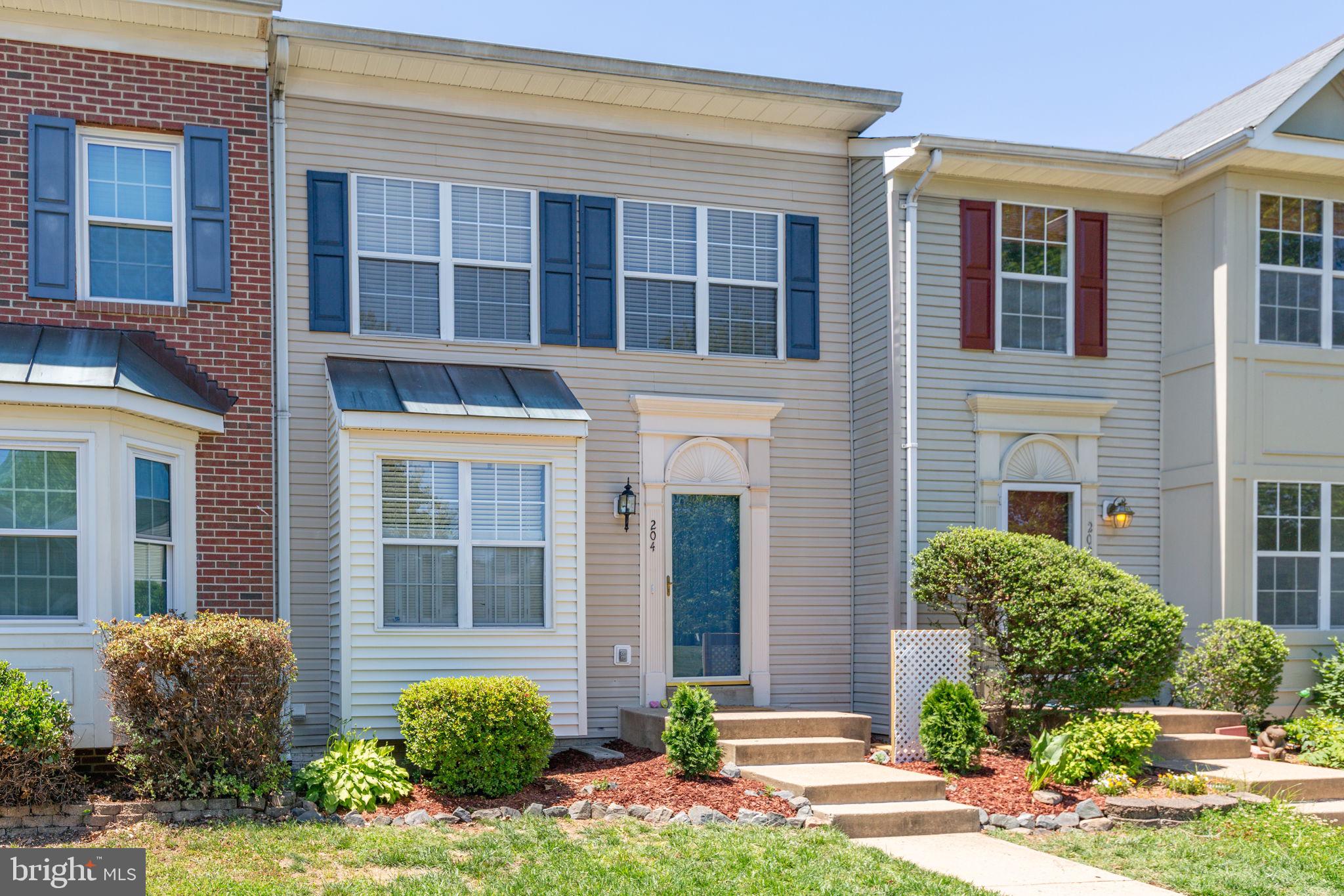 HAMPTON OAKS - Residential