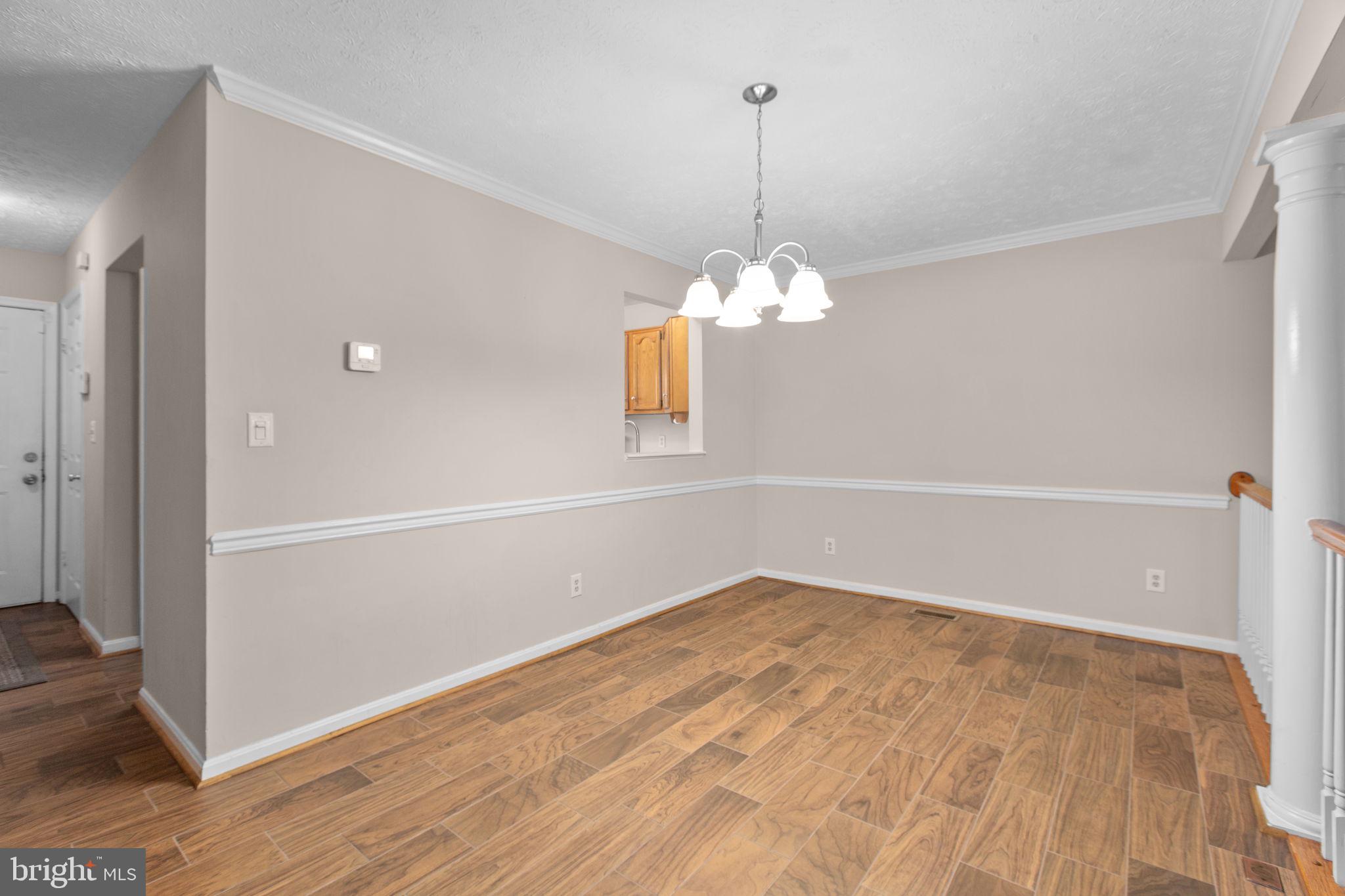 HAMPTON OAKS - Residential