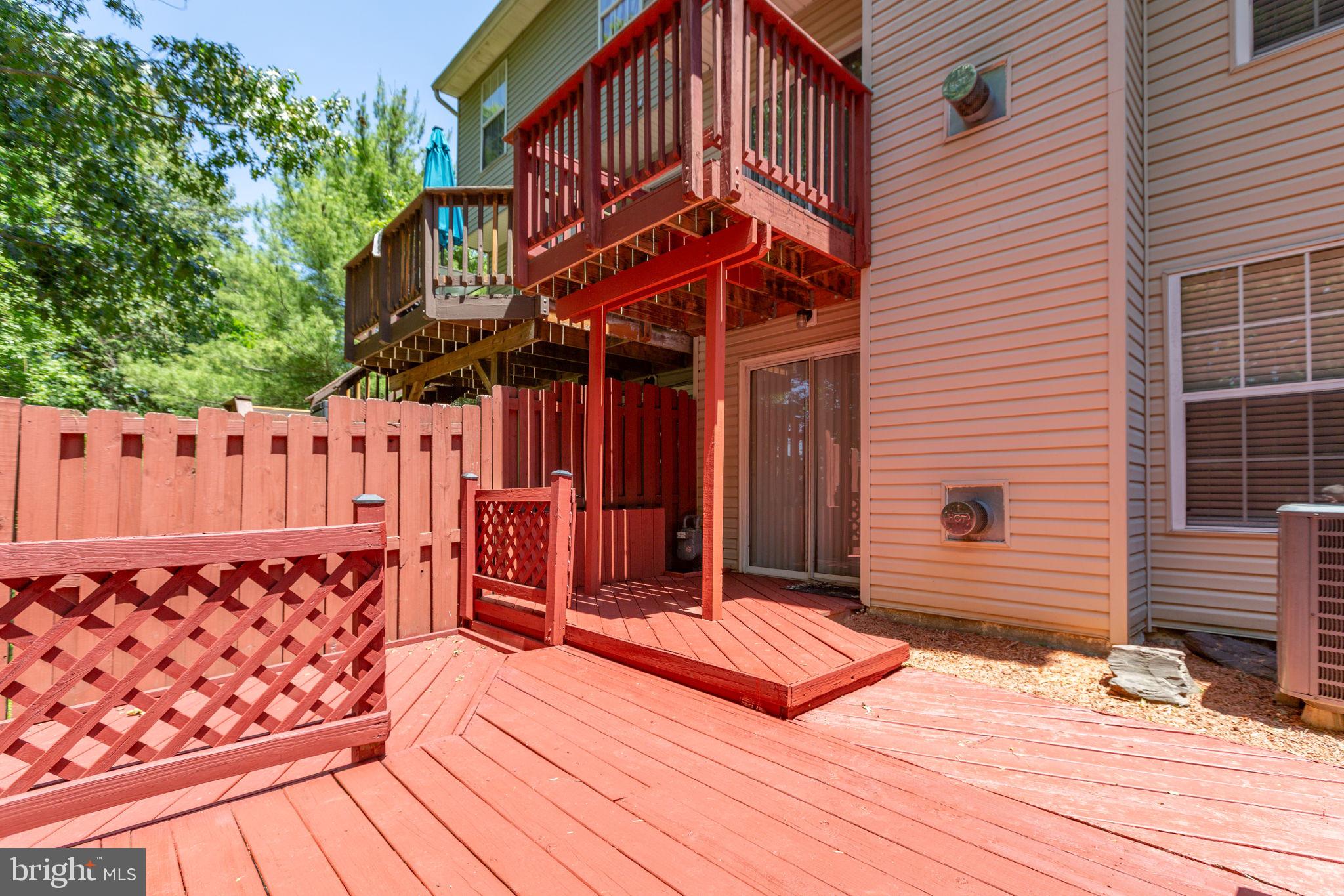 HAMPTON OAKS - Residential