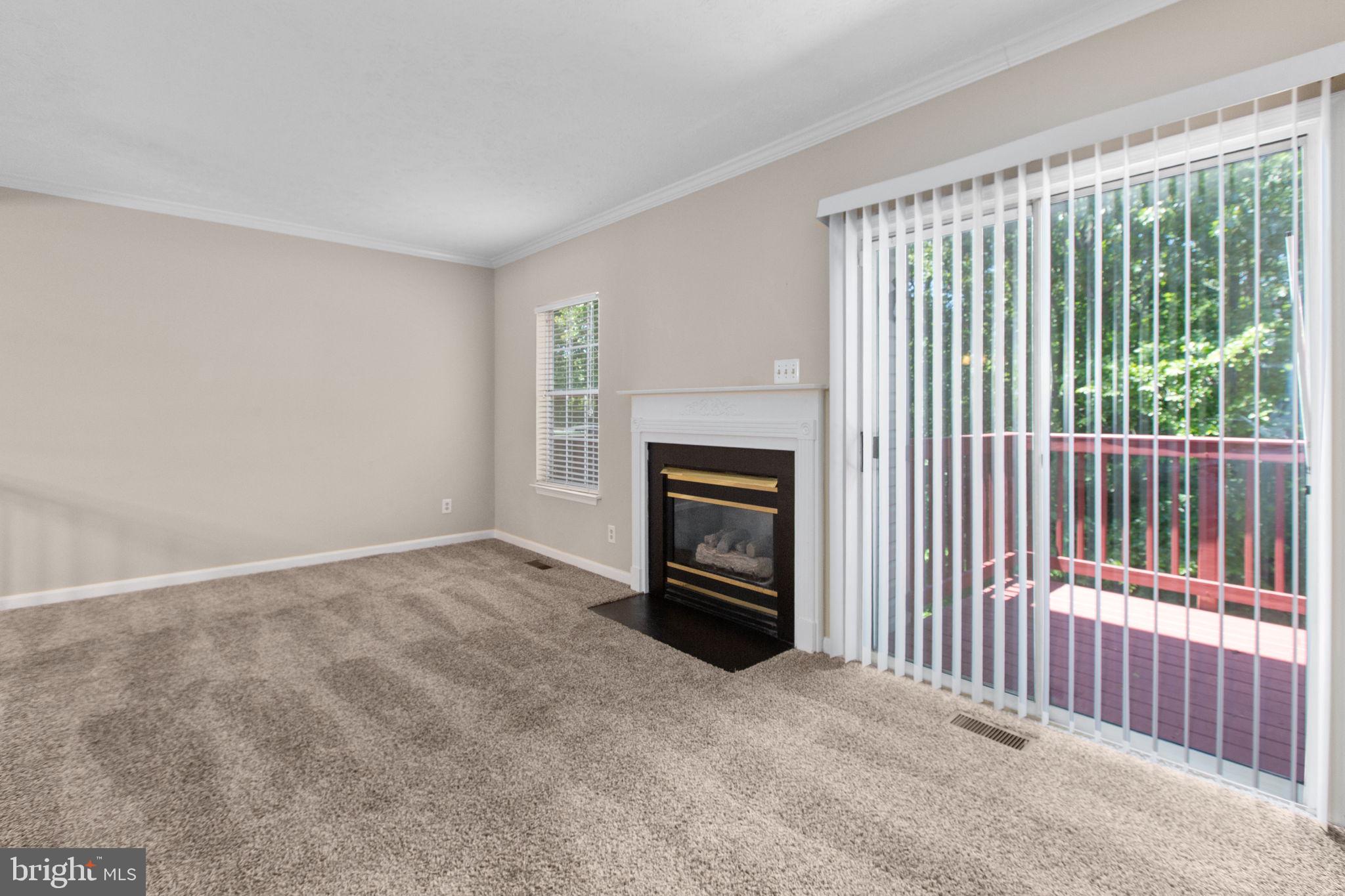 HAMPTON OAKS - Residential
