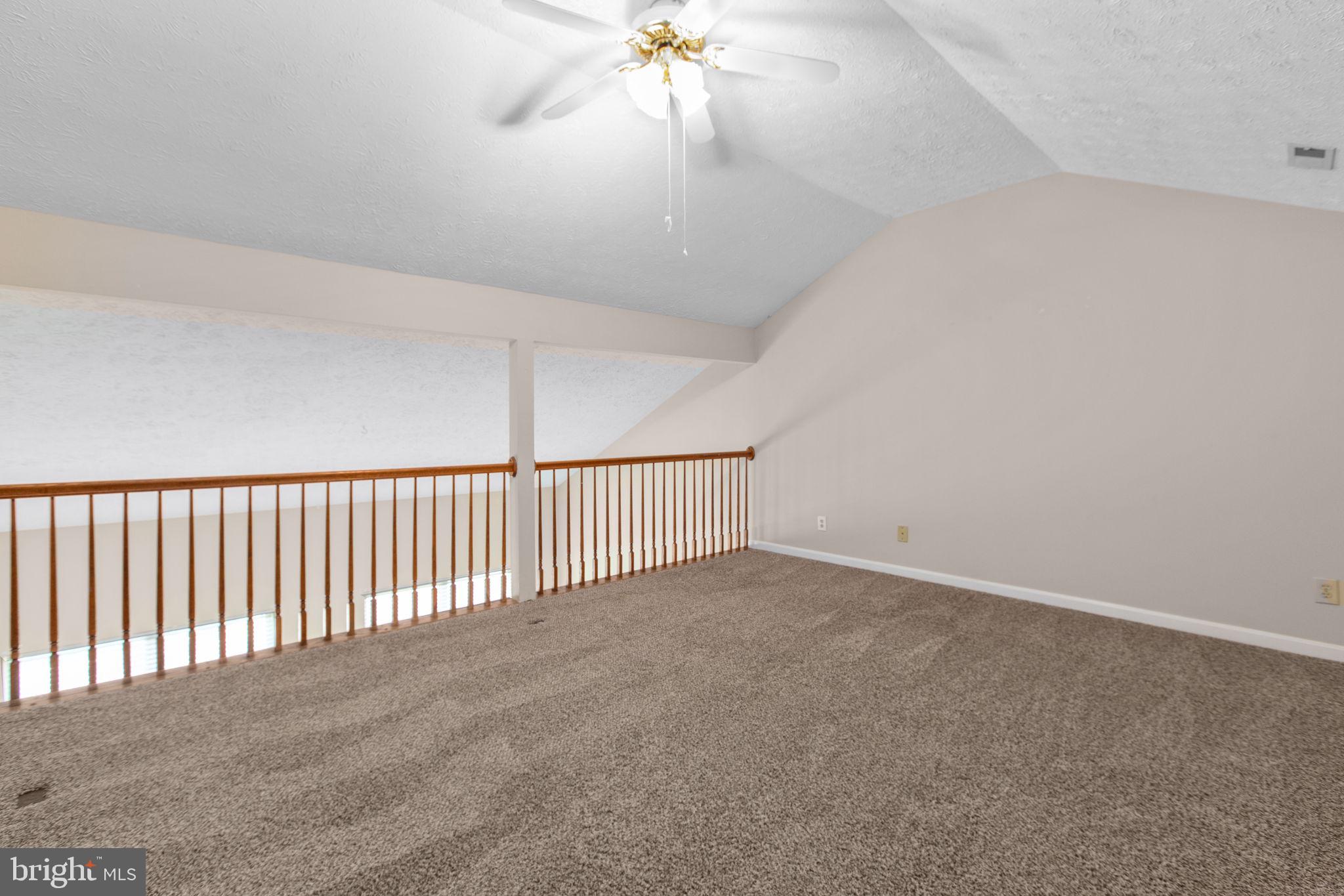HAMPTON OAKS - Residential