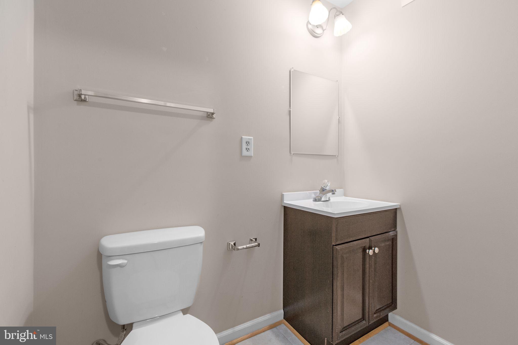 HAMPTON OAKS - Residential
