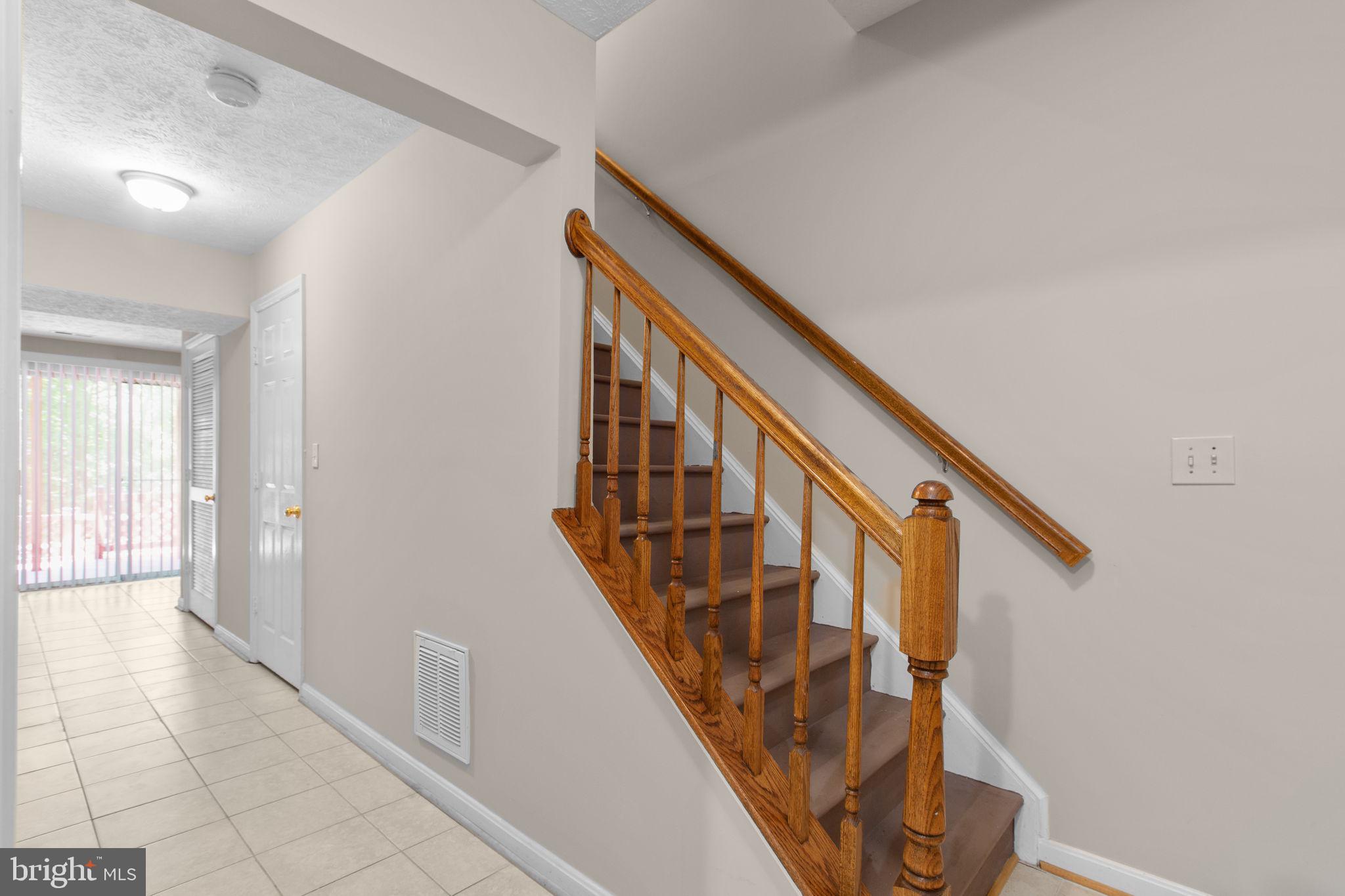 HAMPTON OAKS - Residential