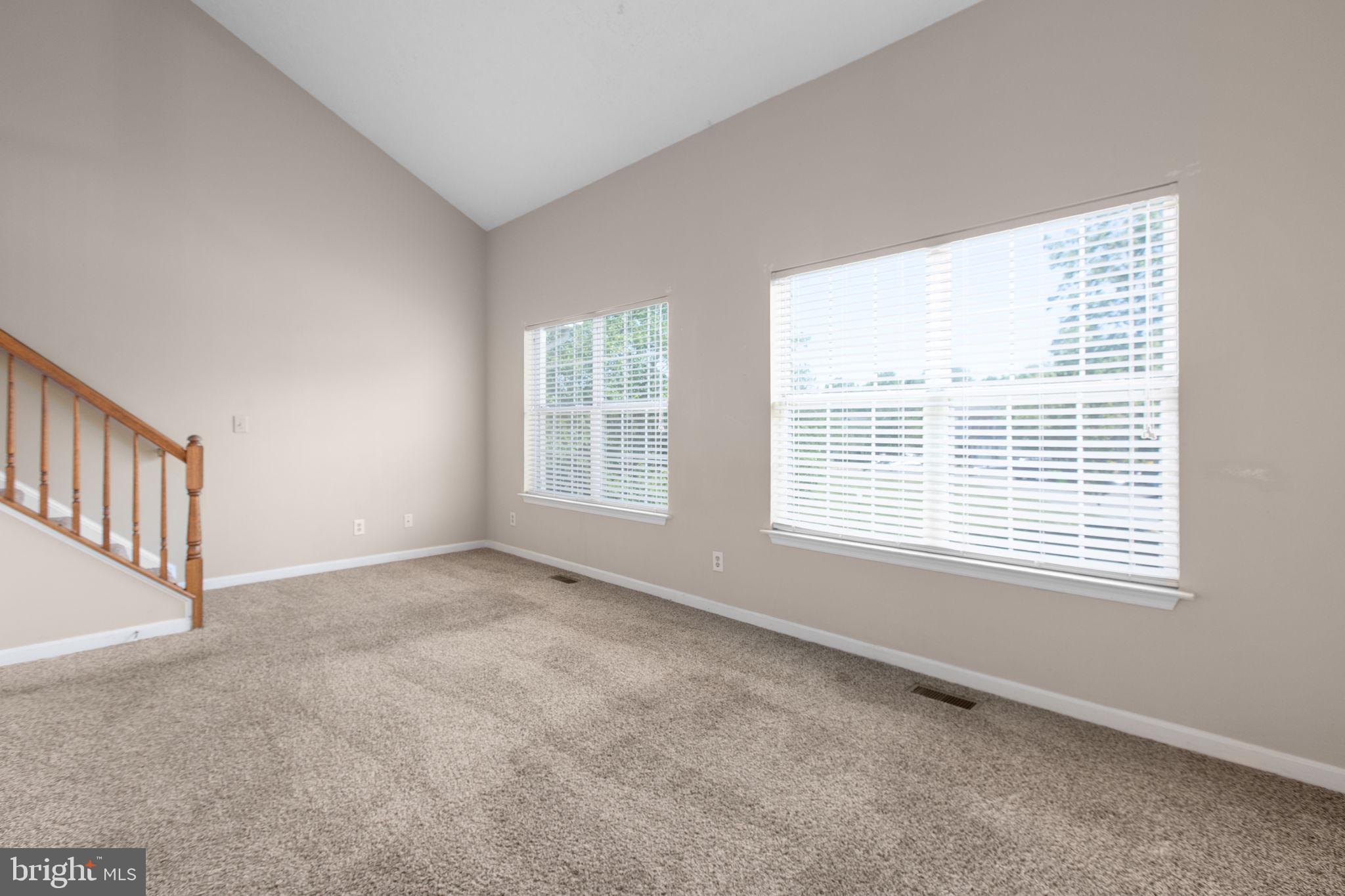 HAMPTON OAKS - Residential