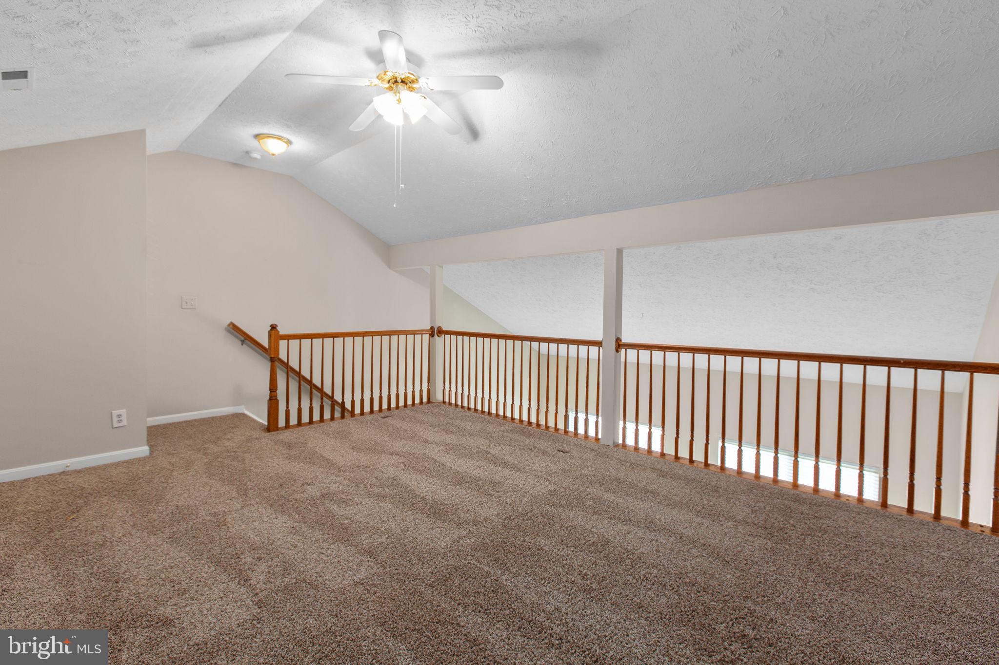 HAMPTON OAKS - Residential