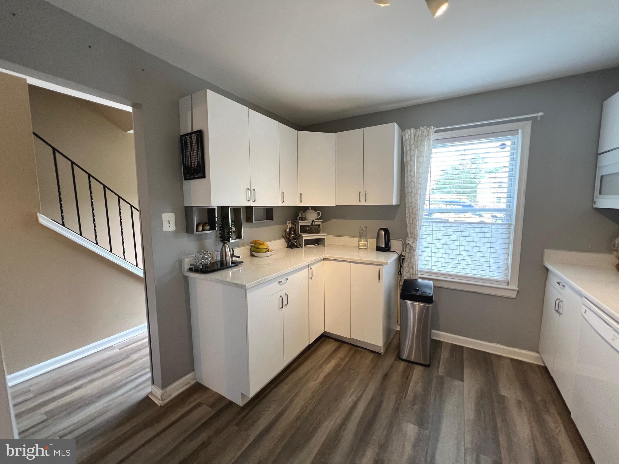 GEORGETOWN VILLAGE - Residential